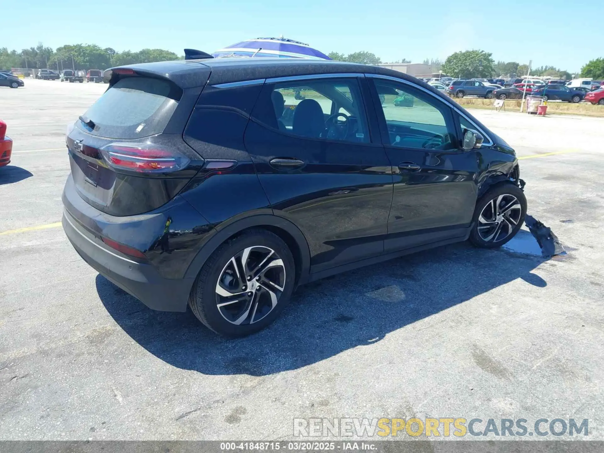 4 Photograph of a damaged car 1G1FX6S08P4175369 CHEVROLET BOLT EV 2023