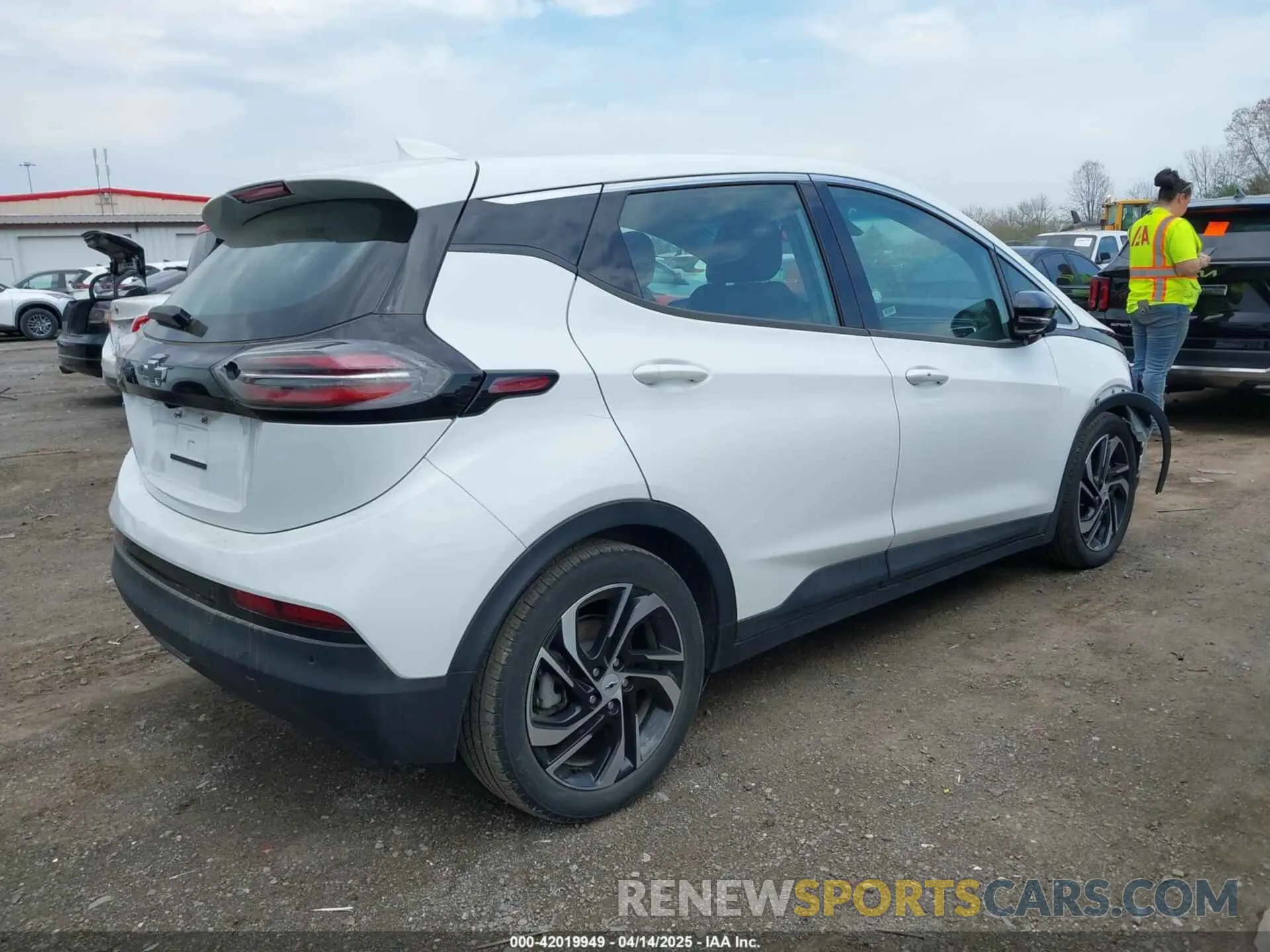 4 Photograph of a damaged car 1G1FX6S08P4191863 CHEVROLET BOLT EV 2023