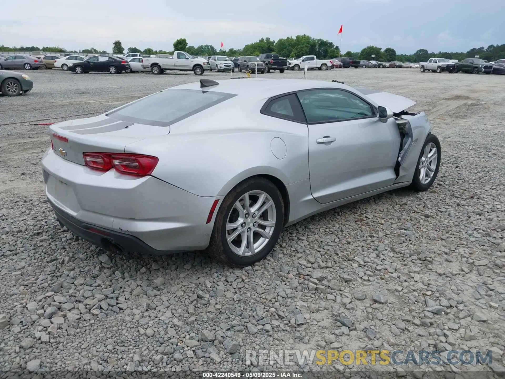 4 Photograph of a damaged car 1G1FA1RX0K0149825 CHEVROLET CAMARO 2019