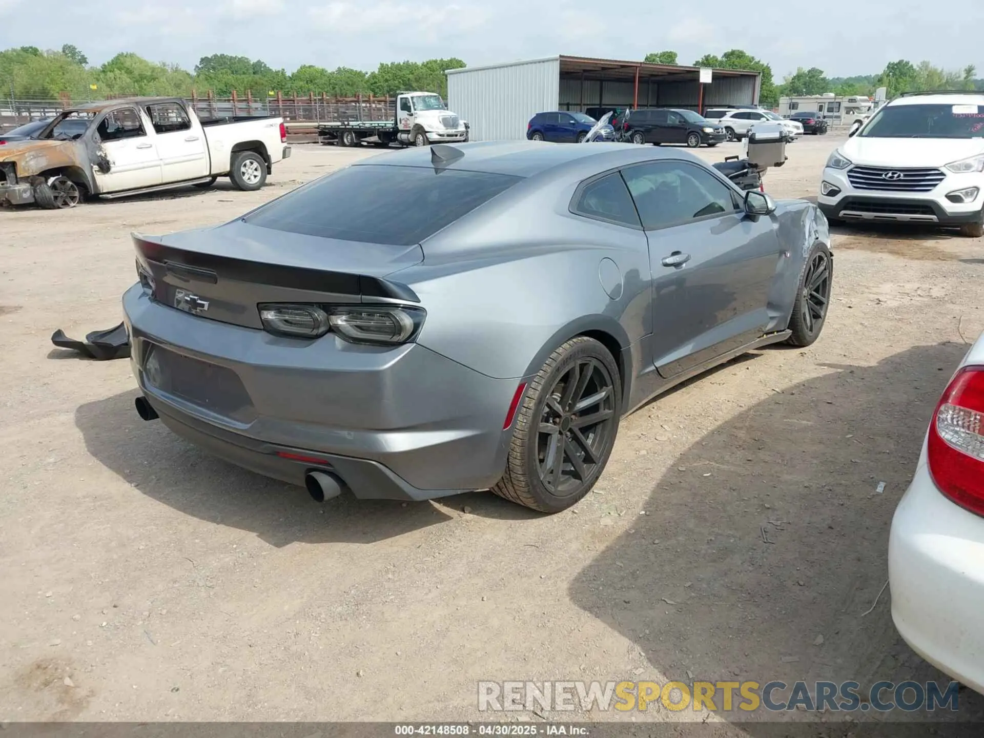 4 Photograph of a damaged car 1G1FA1RX0K0155012 CHEVROLET CAMARO 2019