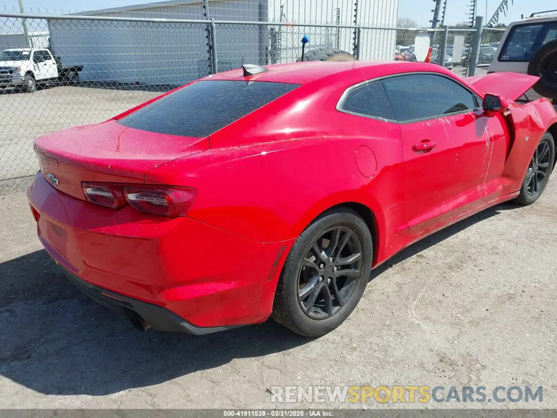 4 Photograph of a damaged car 1G1FA1RX4K0120392 CHEVROLET CAMARO 2019