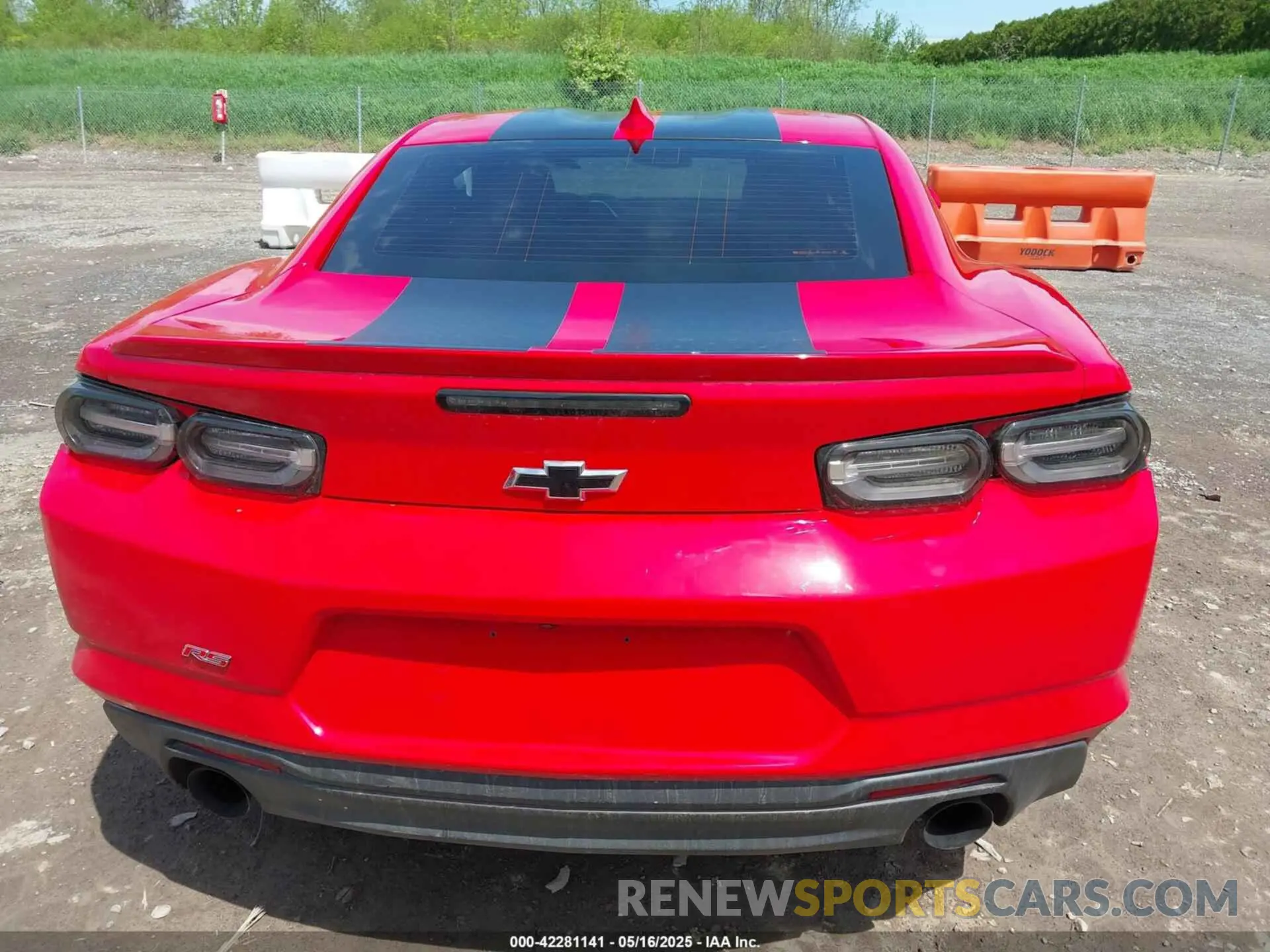 17 Photograph of a damaged car 1G1FA1RX4K0136205 CHEVROLET CAMARO 2019