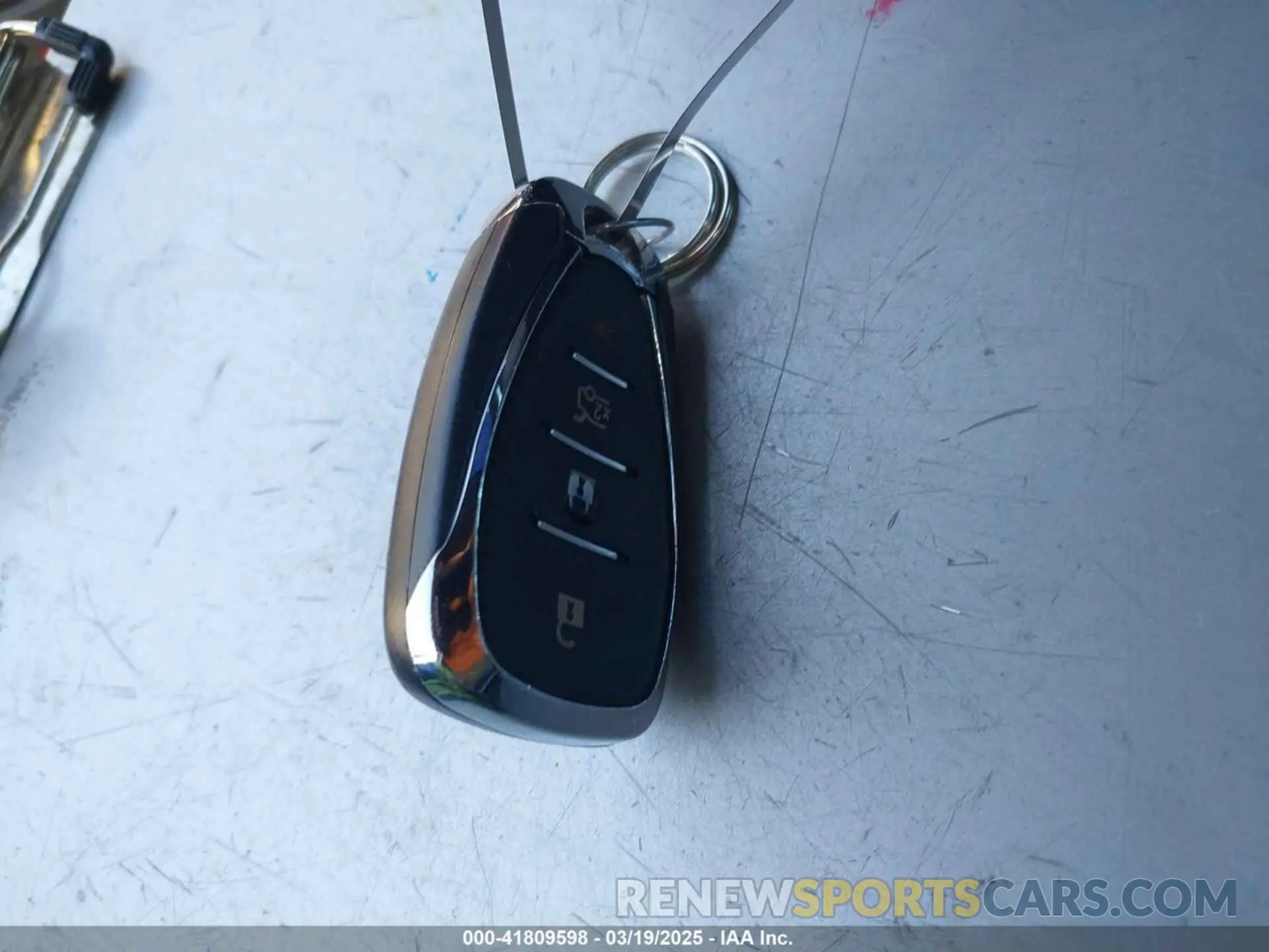 11 Photograph of a damaged car 1G1FA1RXXK0117139 CHEVROLET CAMARO 2019