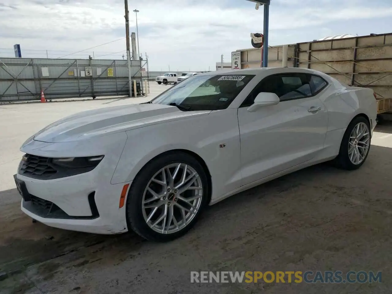 1 Photograph of a damaged car 1G1FB1RS1K0105317 CHEVROLET CAMARO 2019