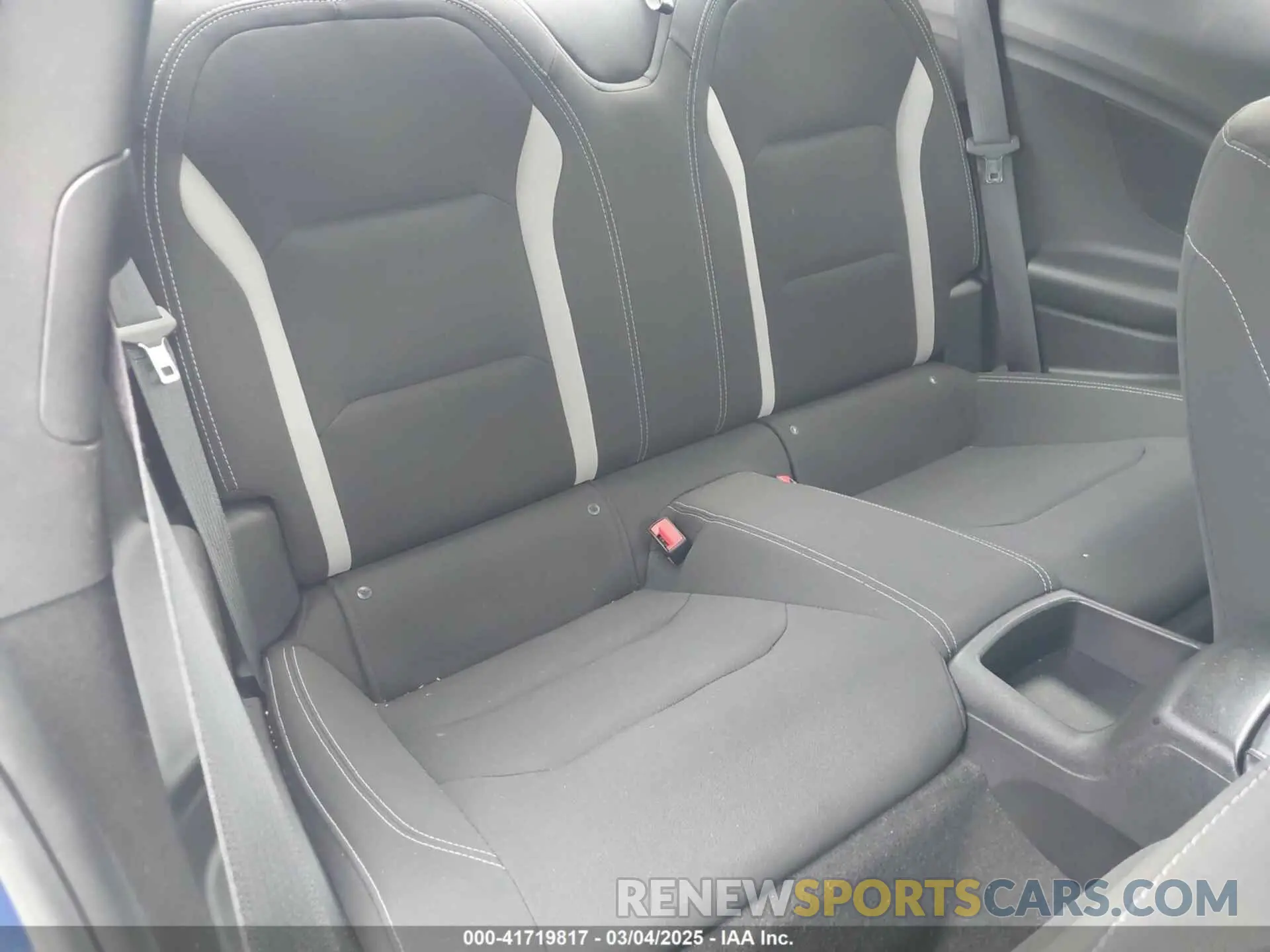 7 Photograph of a damaged car 1G1FB1RS3K0133605 CHEVROLET CAMARO 2019