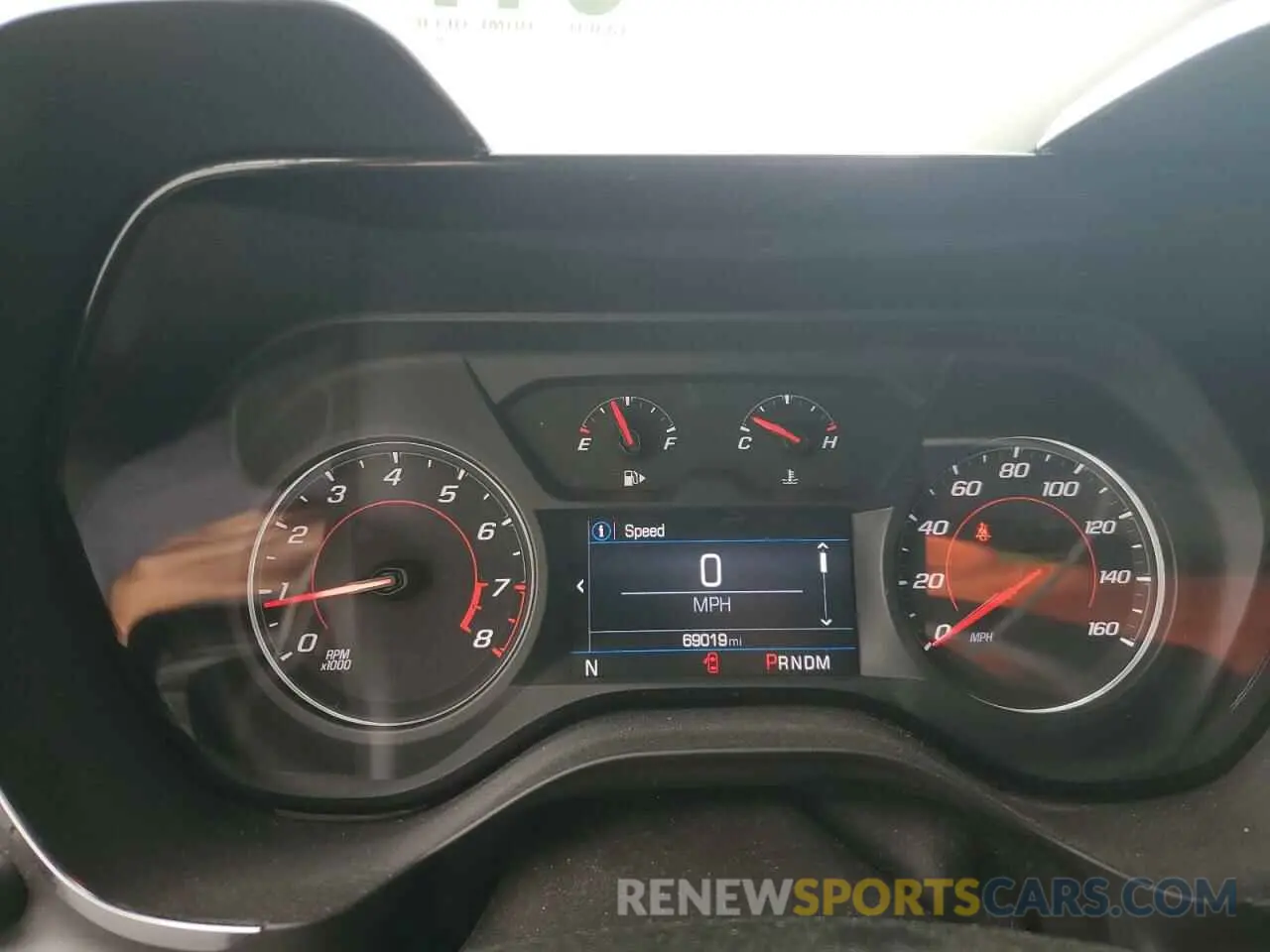 9 Photograph of a damaged car 1G1FB1RS4K0110821 CHEVROLET CAMARO 2019