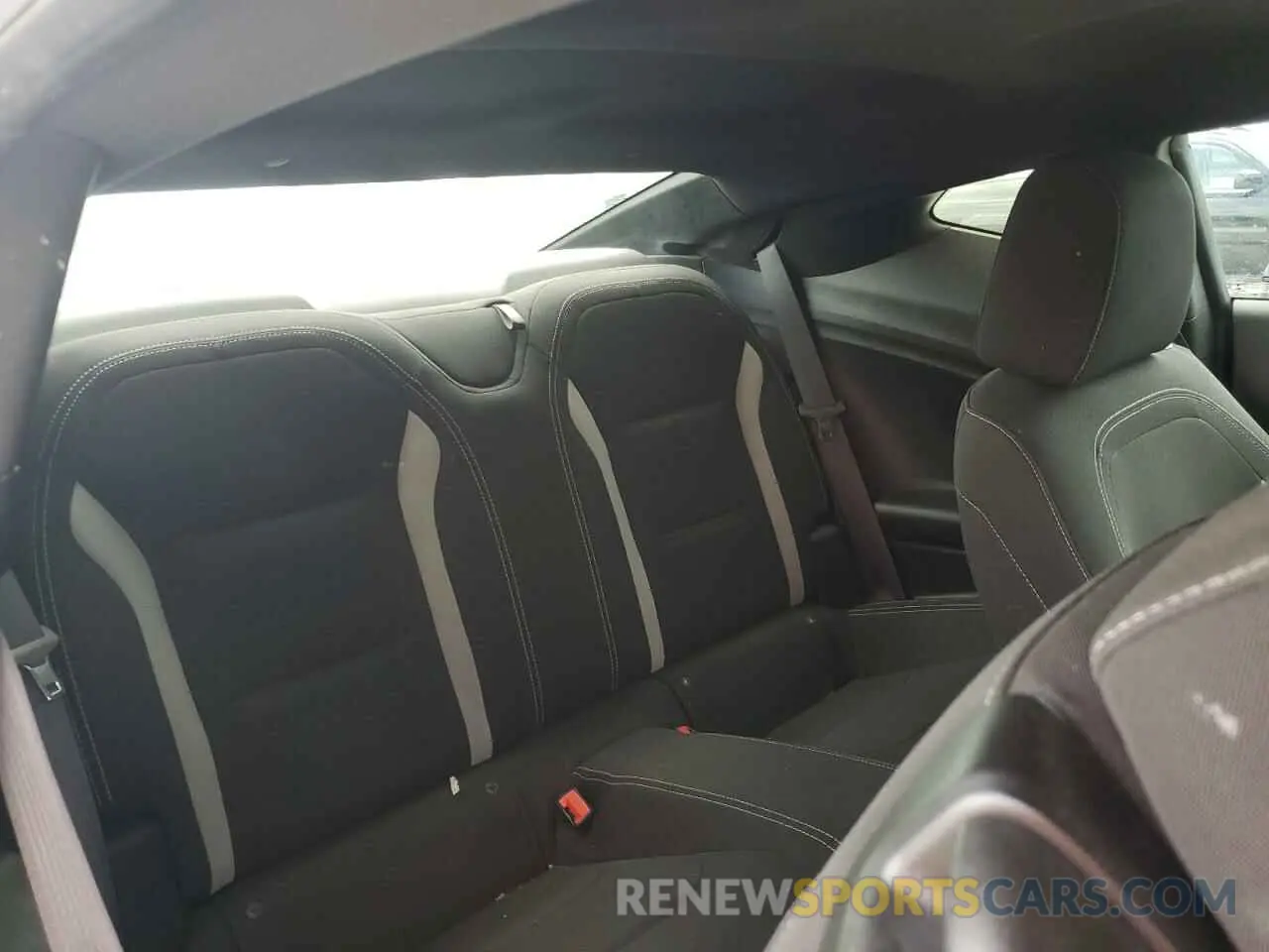 10 Photograph of a damaged car 1G1FB1RS4K0126887 CHEVROLET CAMARO 2019