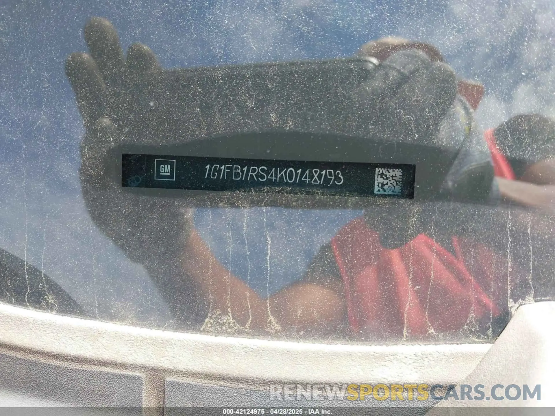 9 Photograph of a damaged car 1G1FB1RS4K0148193 CHEVROLET CAMARO 2019