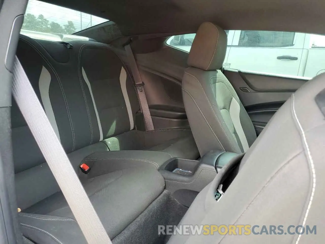 10 Photograph of a damaged car 1G1FB1RS5K0142631 CHEVROLET CAMARO 2019