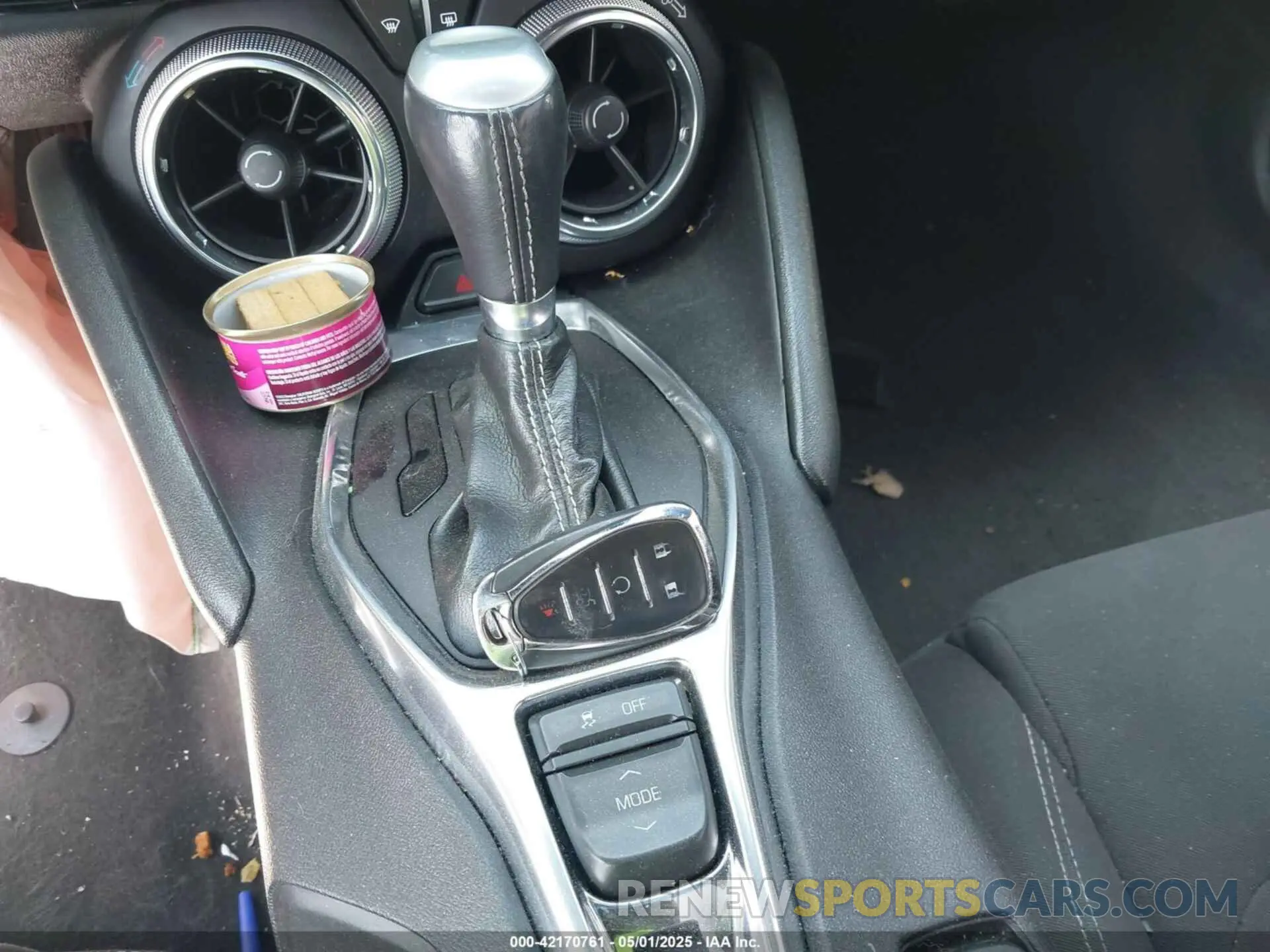 11 Photograph of a damaged car 1G1FB1RS6K0143738 CHEVROLET CAMARO 2019