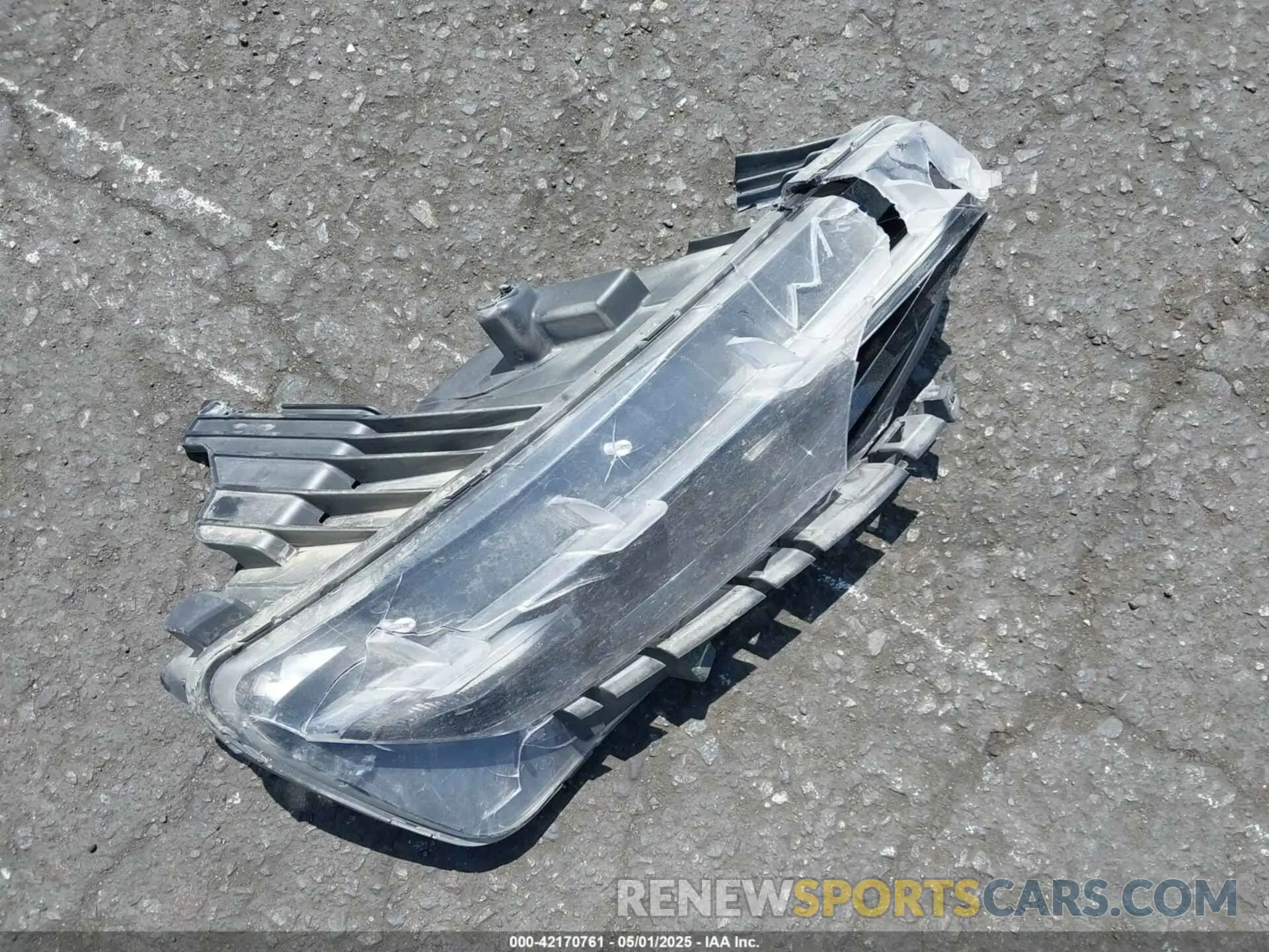 12 Photograph of a damaged car 1G1FB1RS6K0143738 CHEVROLET CAMARO 2019
