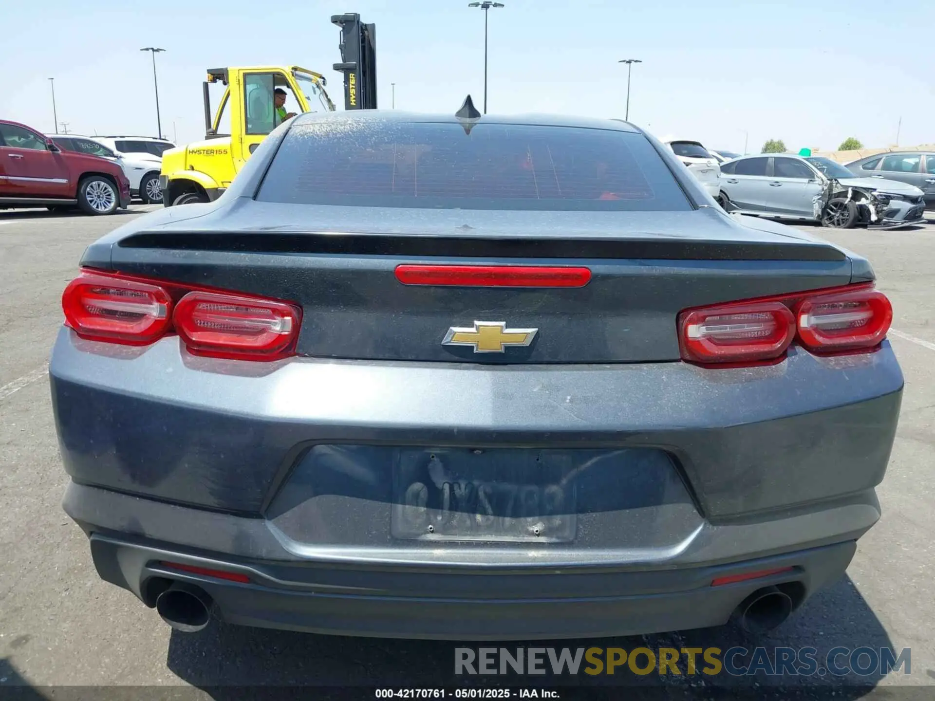17 Photograph of a damaged car 1G1FB1RS6K0143738 CHEVROLET CAMARO 2019