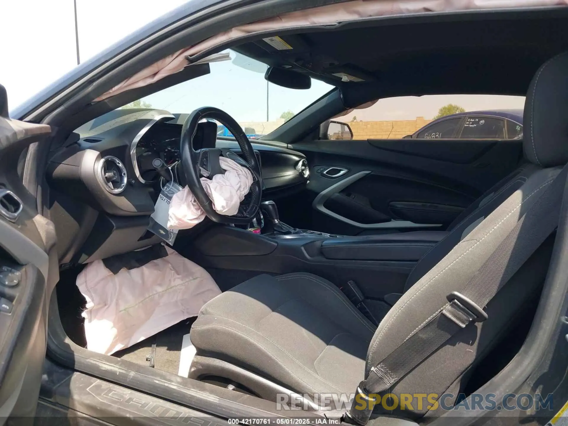 5 Photograph of a damaged car 1G1FB1RS6K0143738 CHEVROLET CAMARO 2019