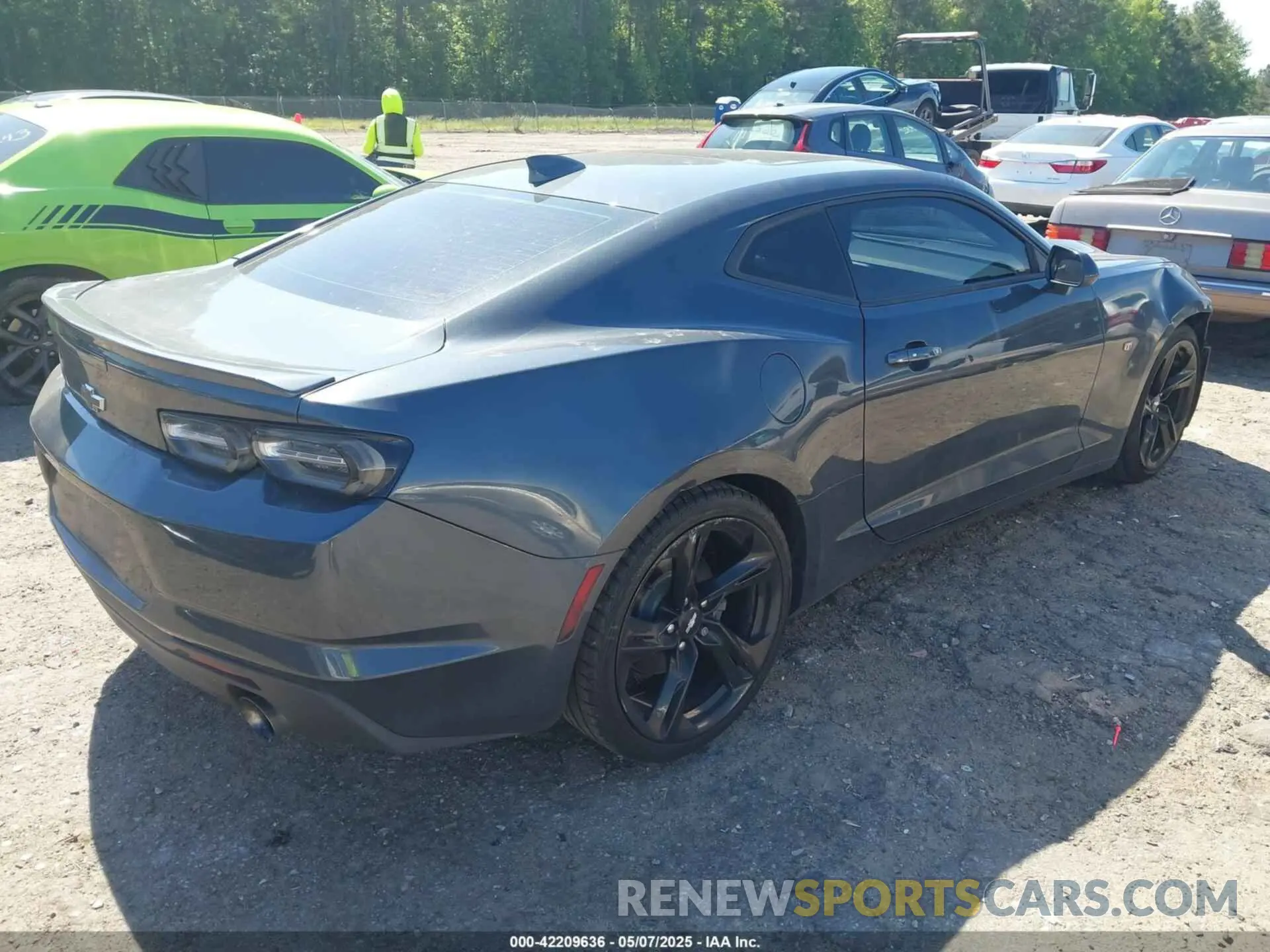 4 Photograph of a damaged car 1G1FB1RS6K0151533 CHEVROLET CAMARO 2019