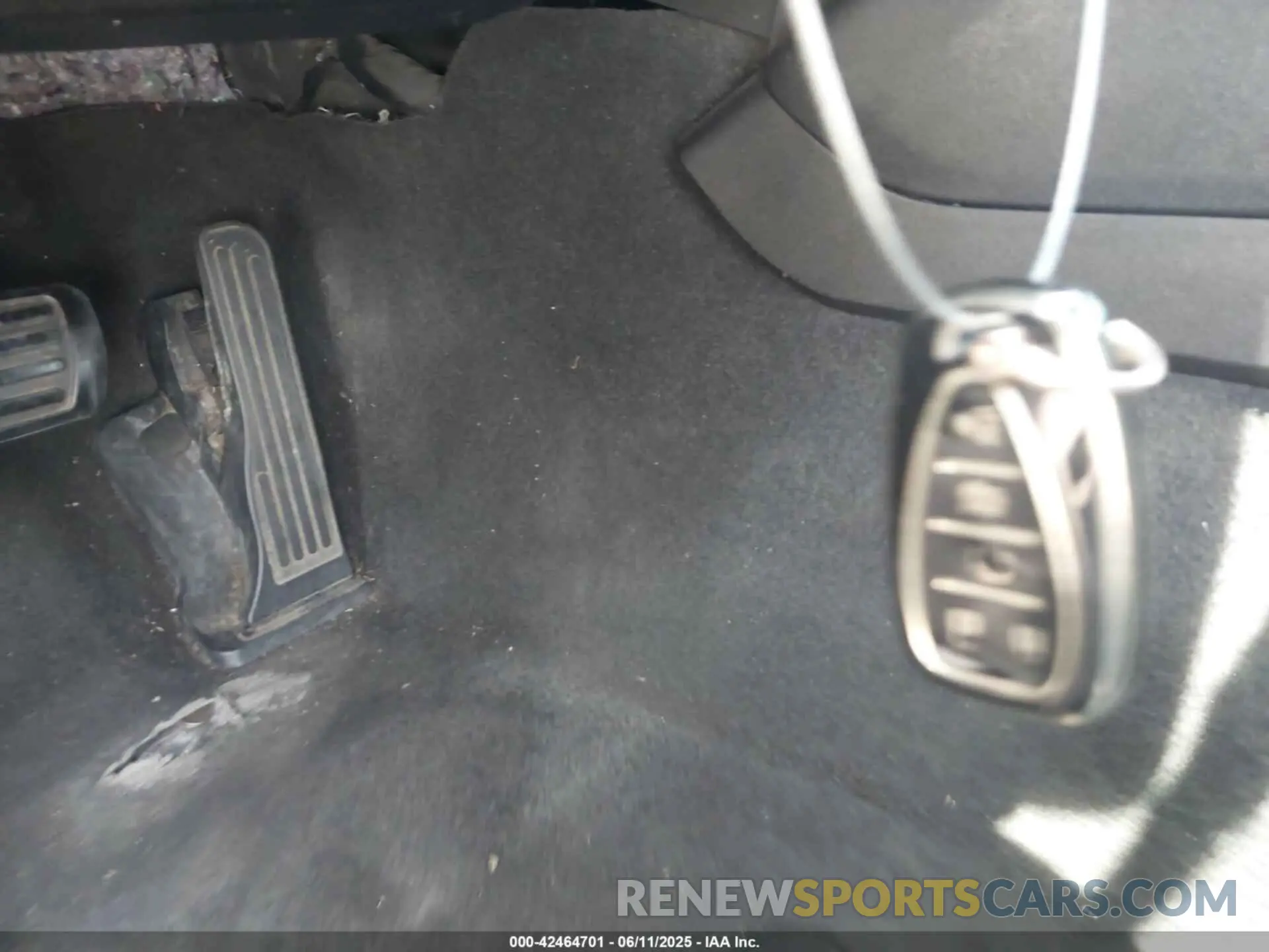 11 Photograph of a damaged car 1G1FB1RS9K0109955 CHEVROLET CAMARO 2019