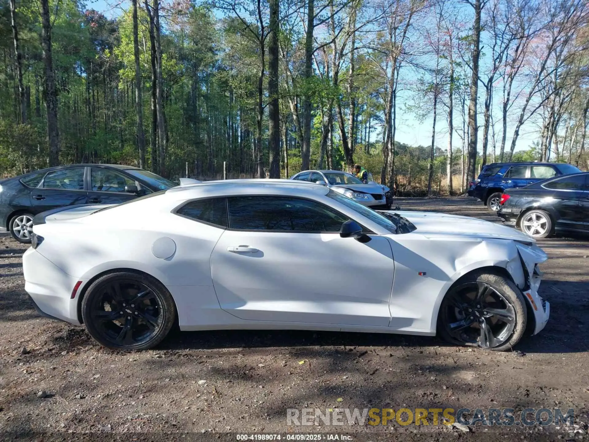 13 Photograph of a damaged car 1G1FB1RS9K0139764 CHEVROLET CAMARO 2019