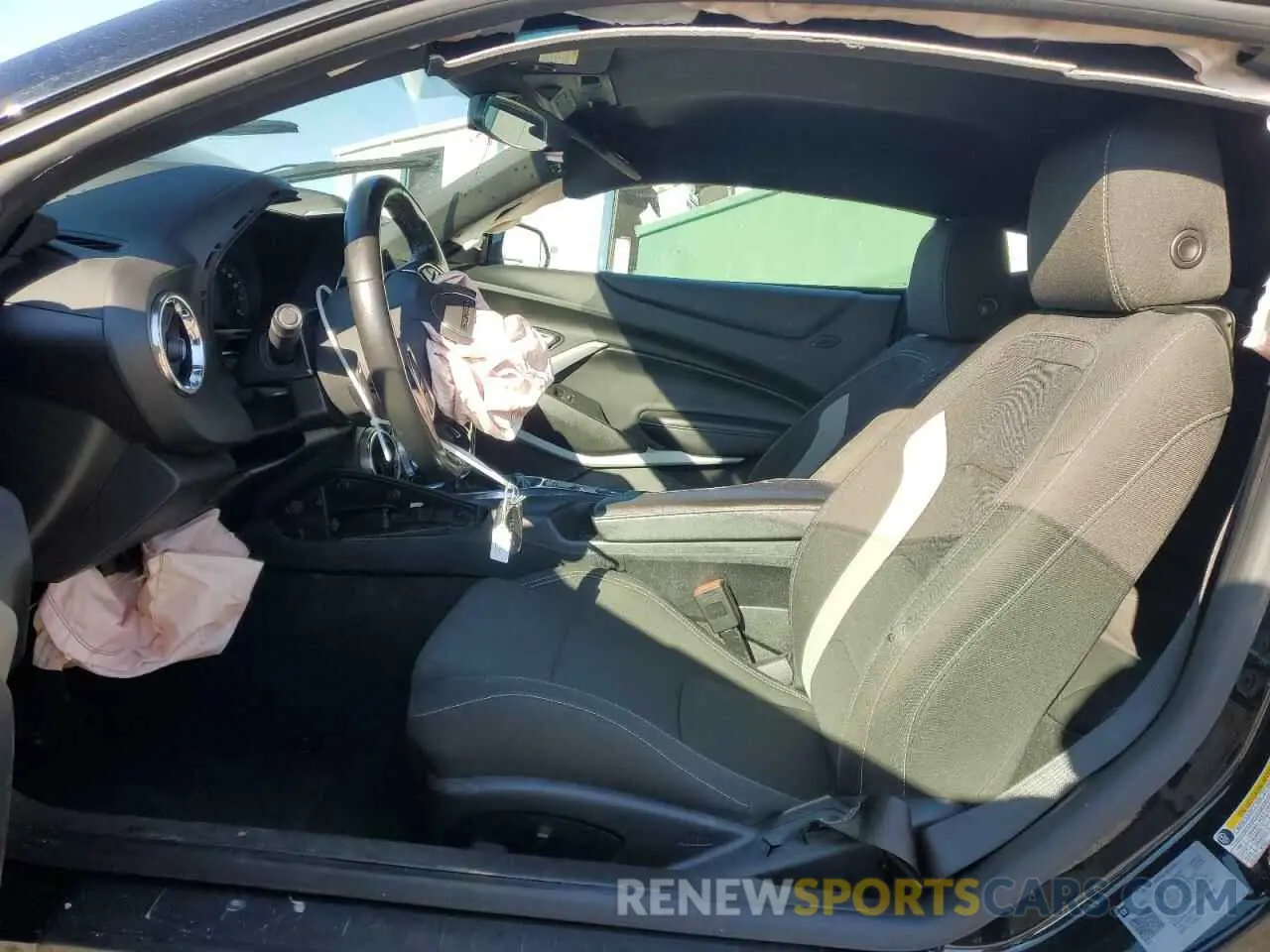 7 Photograph of a damaged car 1G1FB1RS9K0150960 CHEVROLET CAMARO 2019