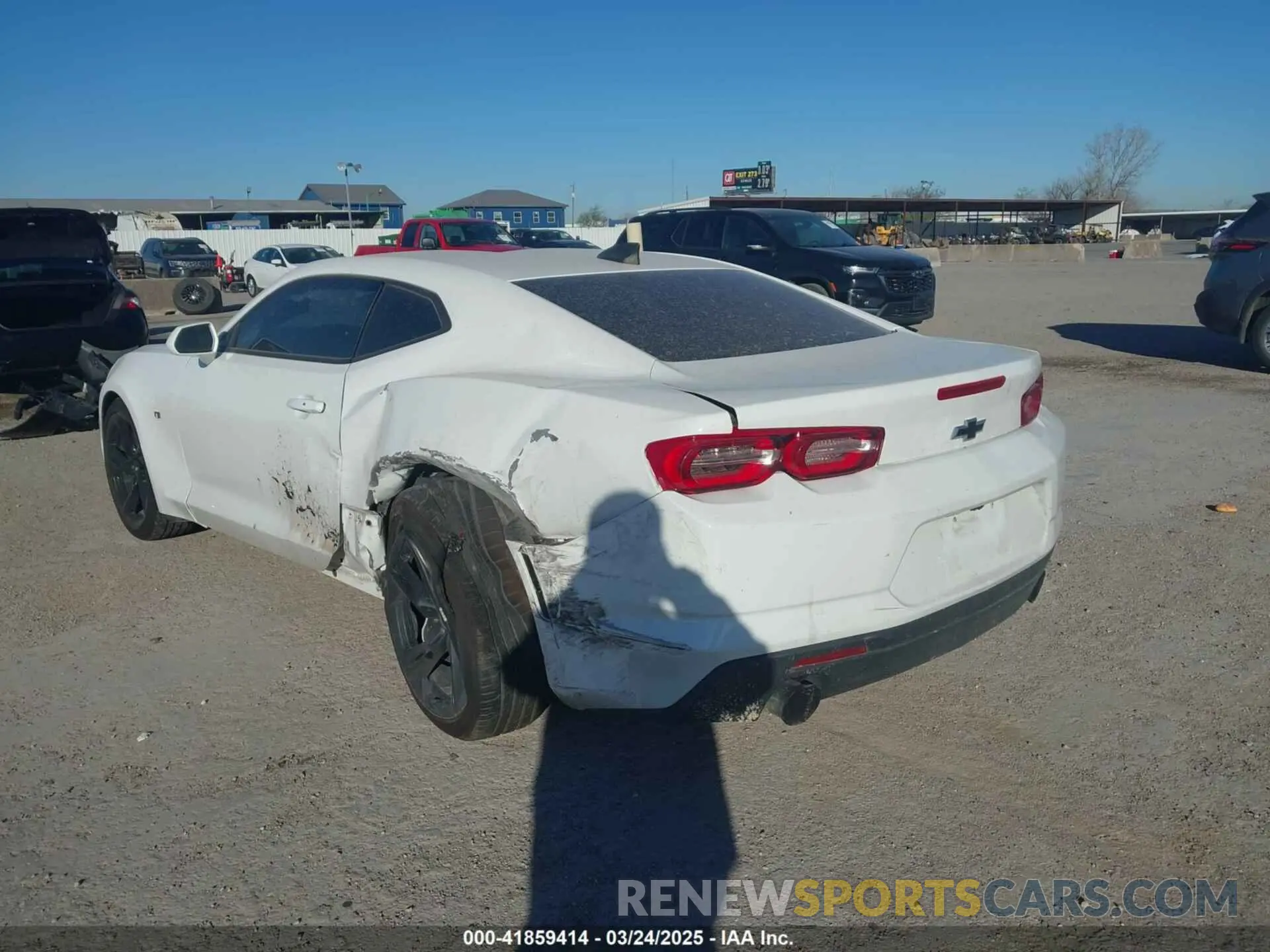 3 Photograph of a damaged car 1G1FB1RX0K0147019 CHEVROLET CAMARO 2019