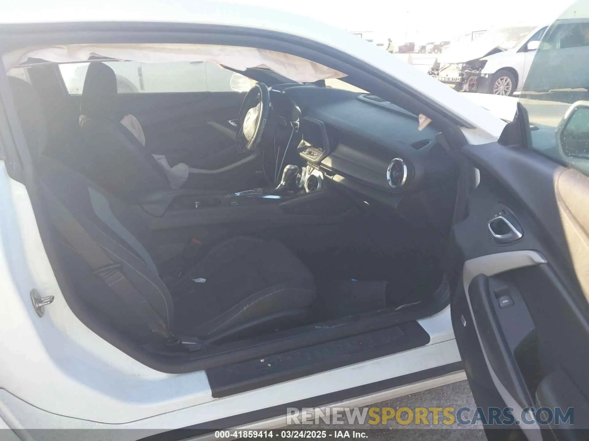 5 Photograph of a damaged car 1G1FB1RX0K0147019 CHEVROLET CAMARO 2019
