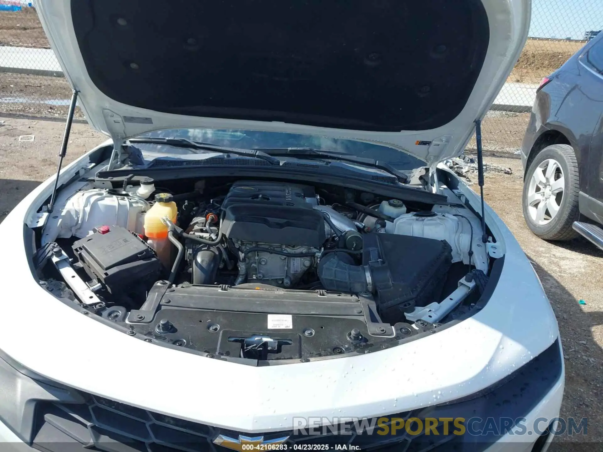 10 Photograph of a damaged car 1G1FB1RX0K0149384 CHEVROLET CAMARO 2019