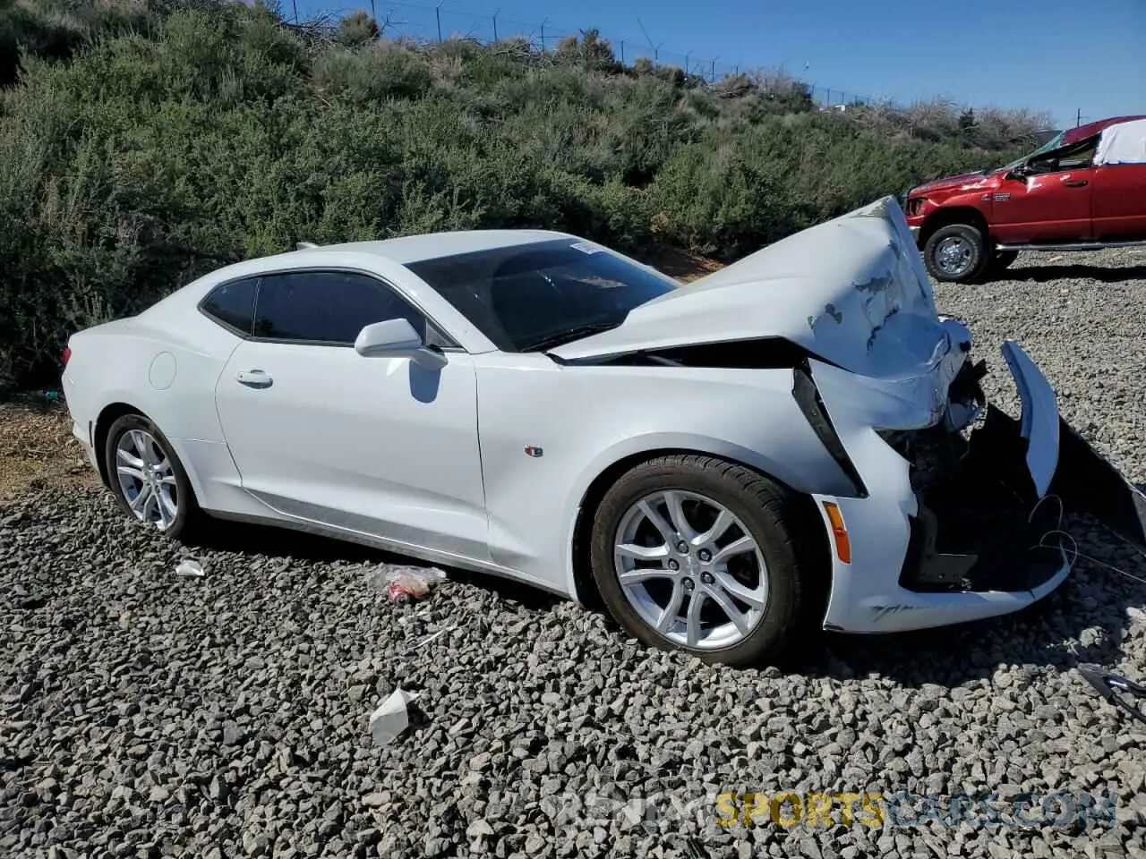 4 Photograph of a damaged car 1G1FB1RX1K0117785 CHEVROLET CAMARO 2019