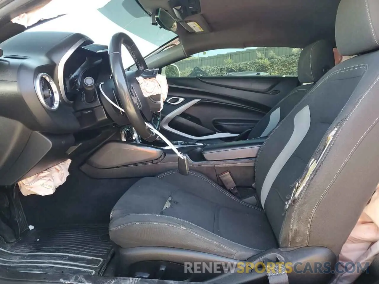 7 Photograph of a damaged car 1G1FB1RX1K0117785 CHEVROLET CAMARO 2019