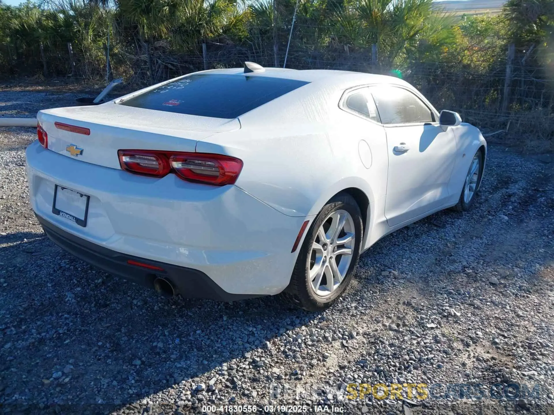 4 Photograph of a damaged car 1G1FB1RX3K0125712 CHEVROLET CAMARO 2019