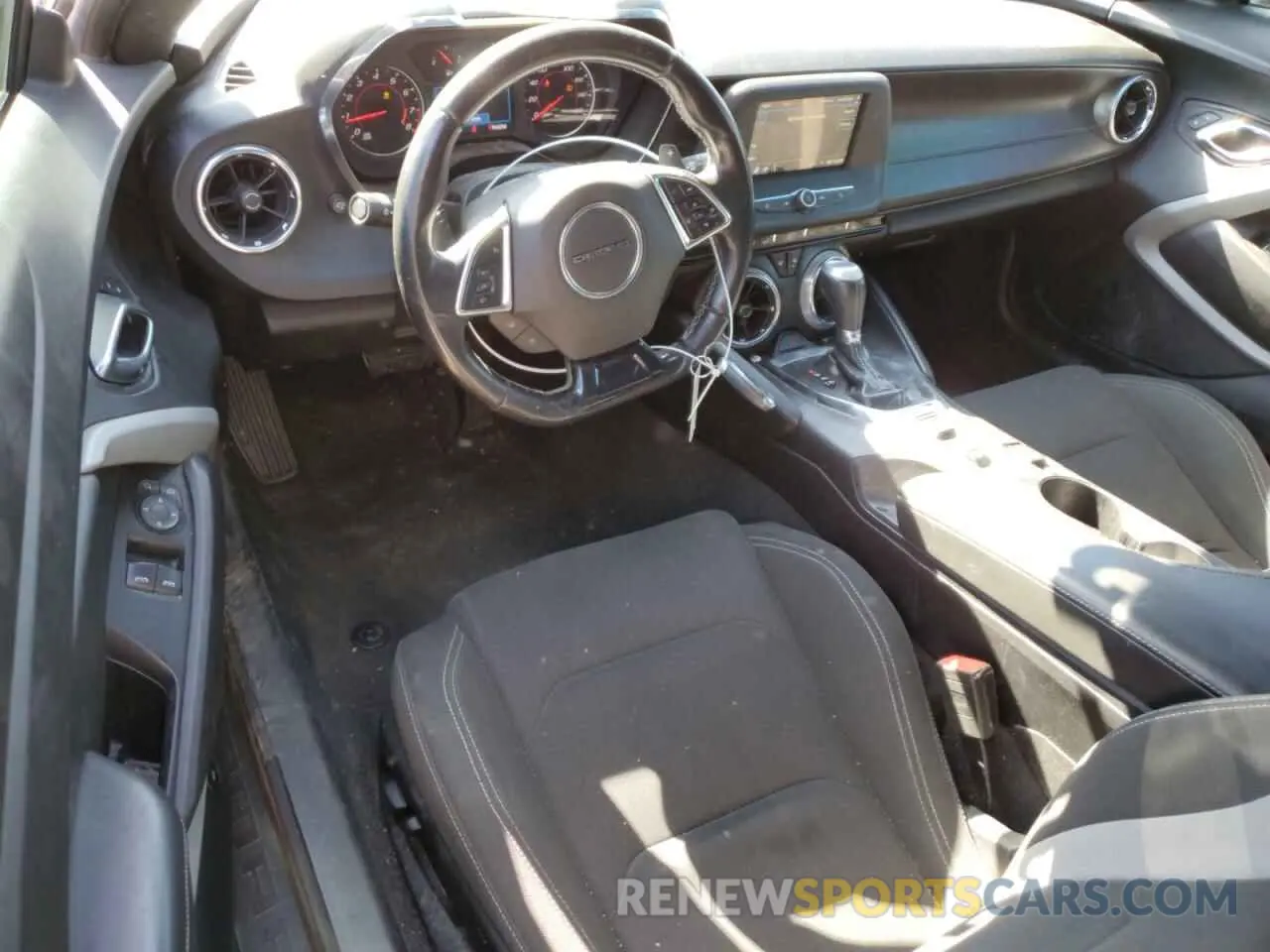 8 Photograph of a damaged car 1G1FB1RX3K0137858 CHEVROLET CAMARO 2019