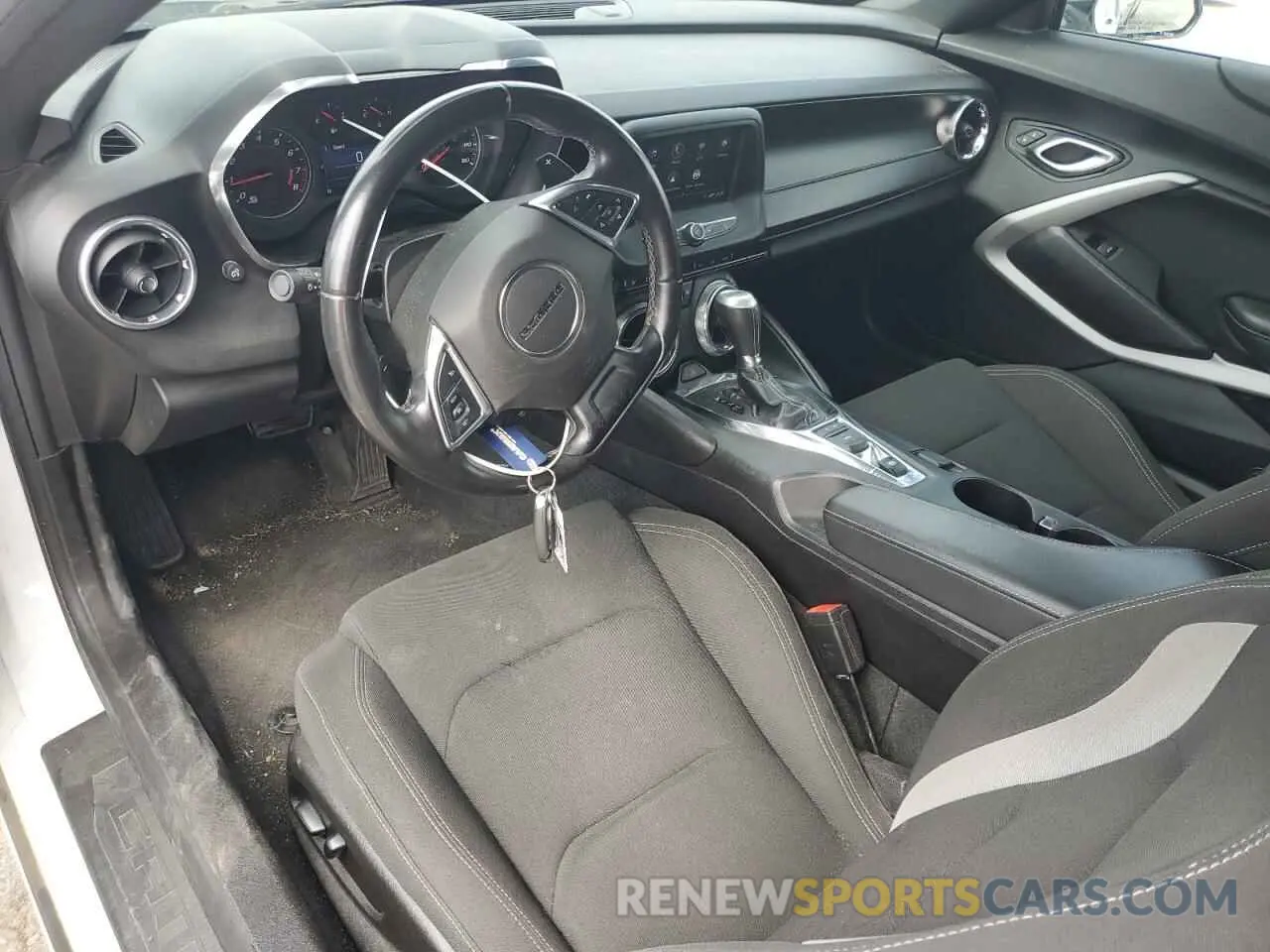8 Photograph of a damaged car 1G1FB1RX4K0158430 CHEVROLET CAMARO 2019