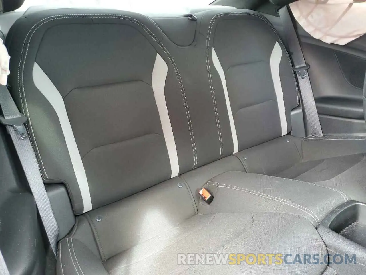 10 Photograph of a damaged car 1G1FB1RX5K0136601 CHEVROLET CAMARO 2019