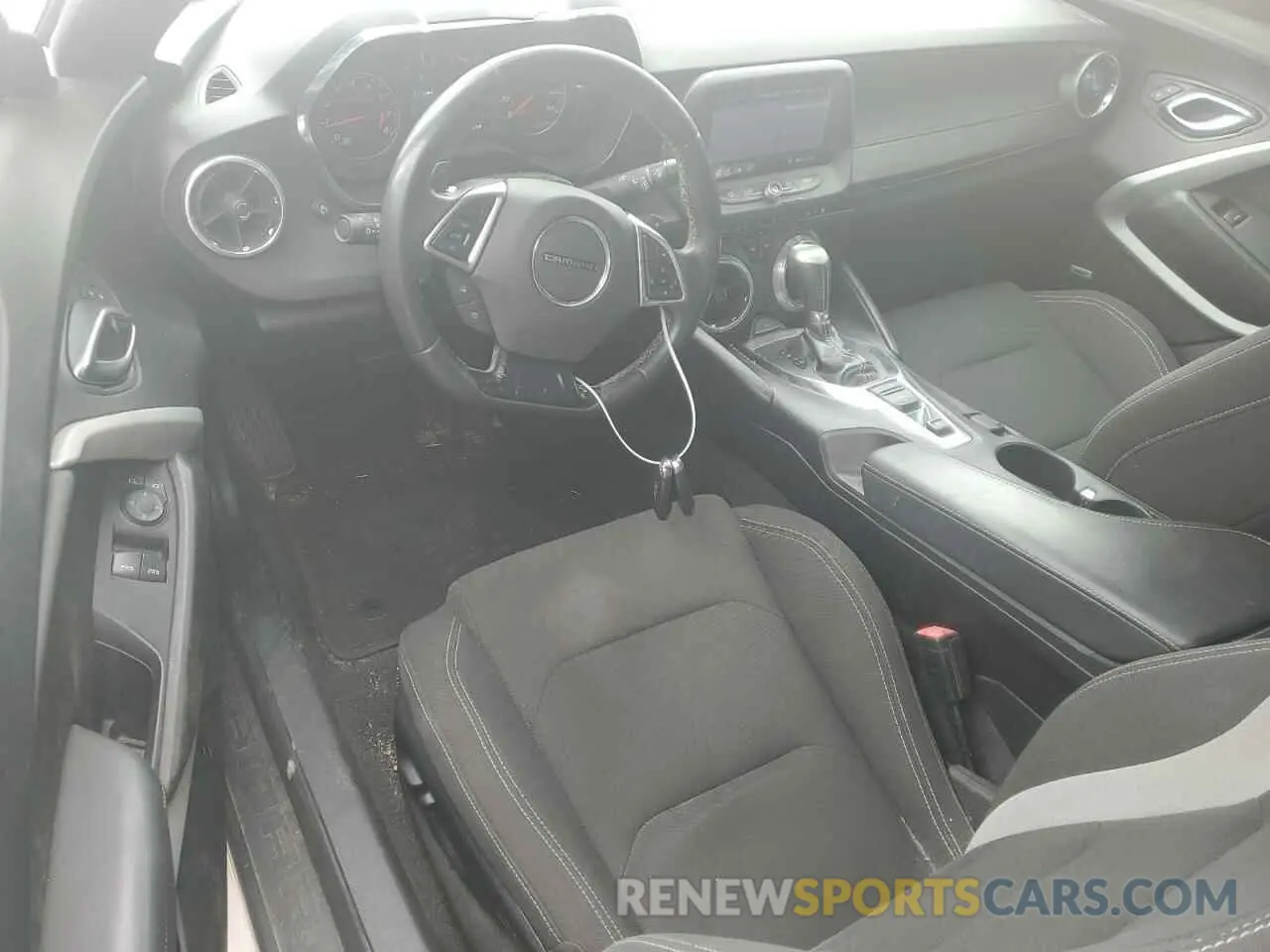8 Photograph of a damaged car 1G1FB1RX5K0145251 CHEVROLET CAMARO 2019