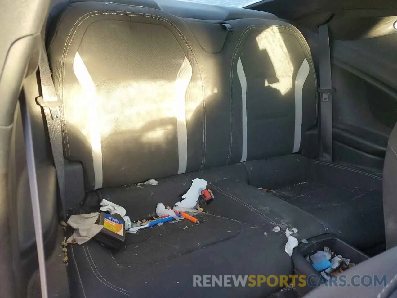 11 Photograph of a damaged car 1G1FB1RX5K0151762 CHEVROLET CAMARO 2019