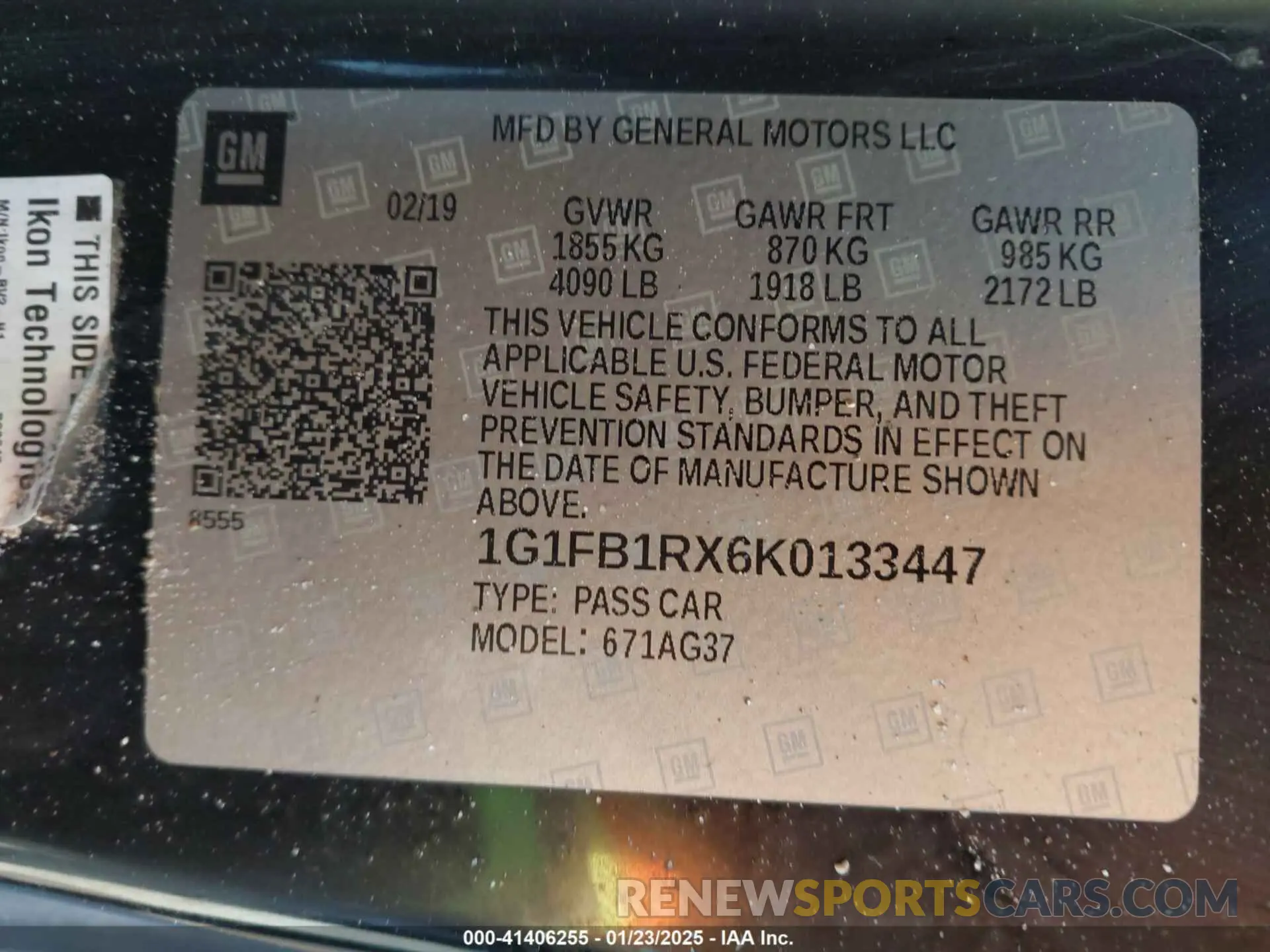 9 Photograph of a damaged car 1G1FB1RX6K0133447 CHEVROLET CAMARO 2019