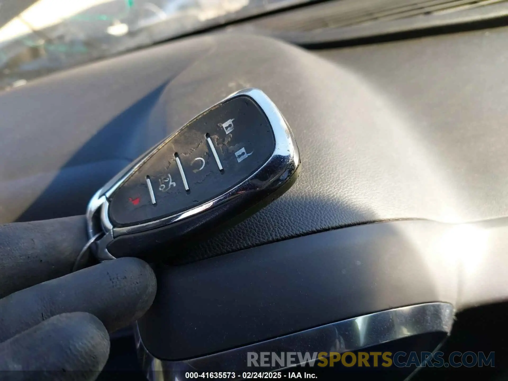11 Photograph of a damaged car 1G1FB1RX7K0132565 CHEVROLET CAMARO 2019