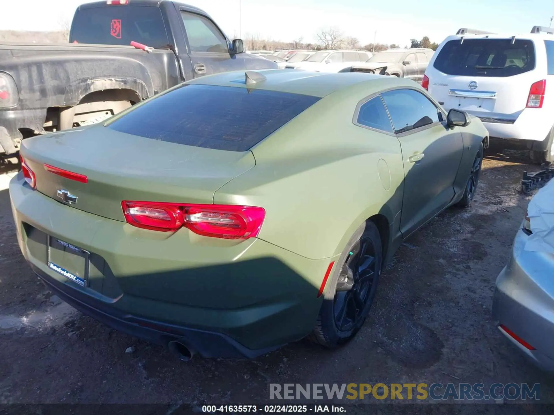 4 Photograph of a damaged car 1G1FB1RX7K0132565 CHEVROLET CAMARO 2019