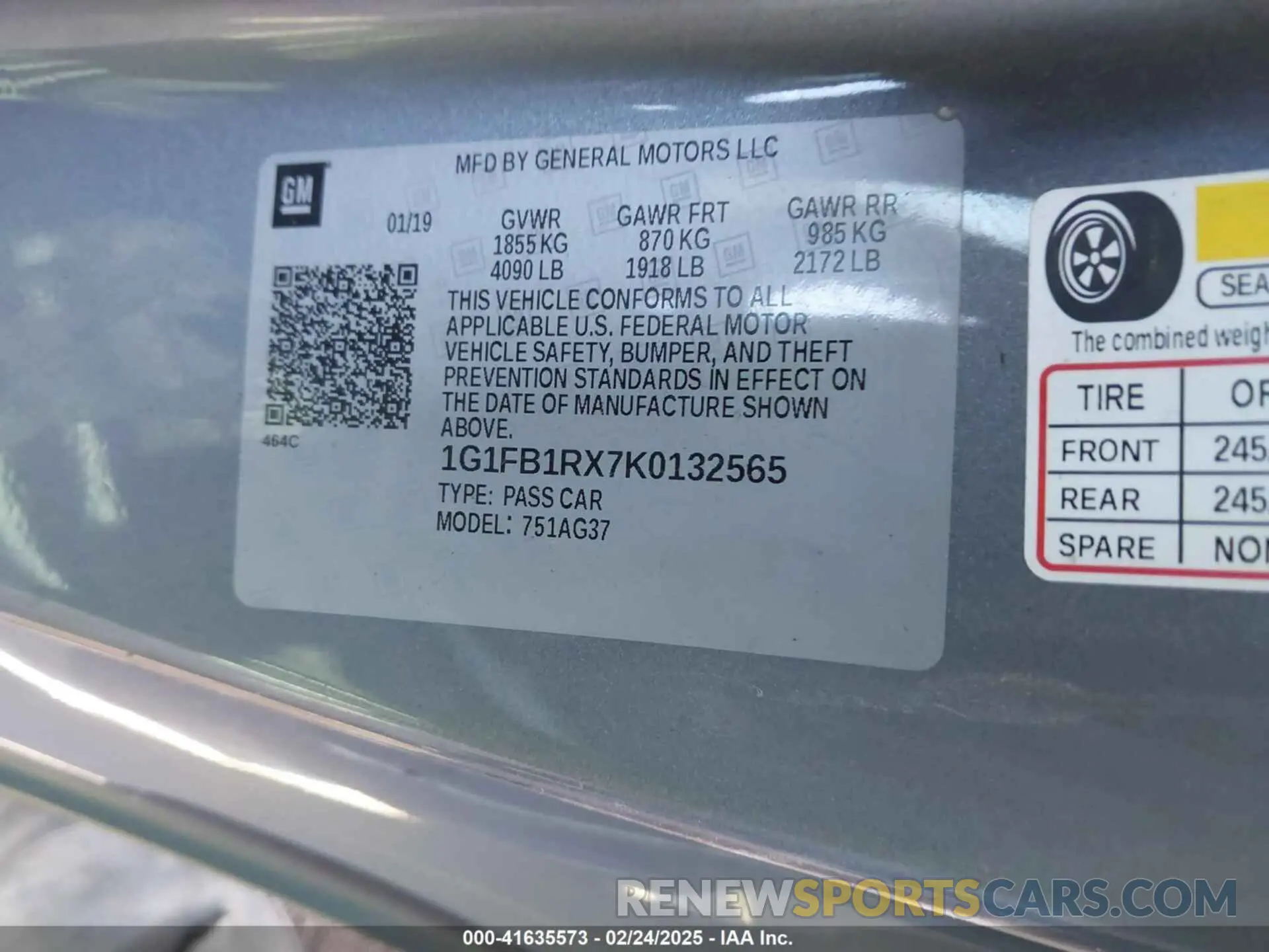 9 Photograph of a damaged car 1G1FB1RX7K0132565 CHEVROLET CAMARO 2019