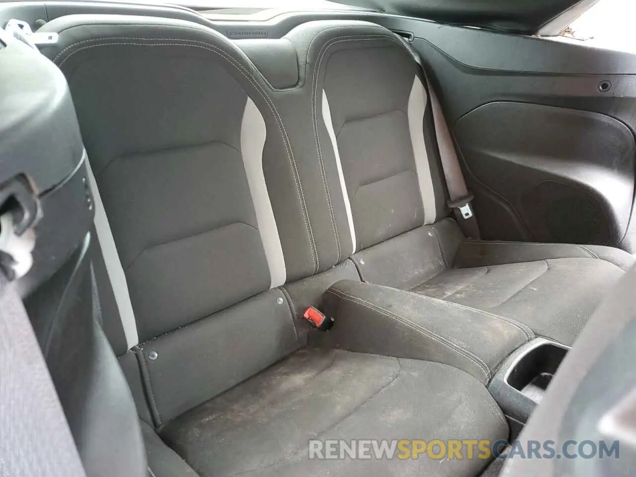 10 Photograph of a damaged car 1G1FB3DS0K0117445 CHEVROLET CAMARO 2019