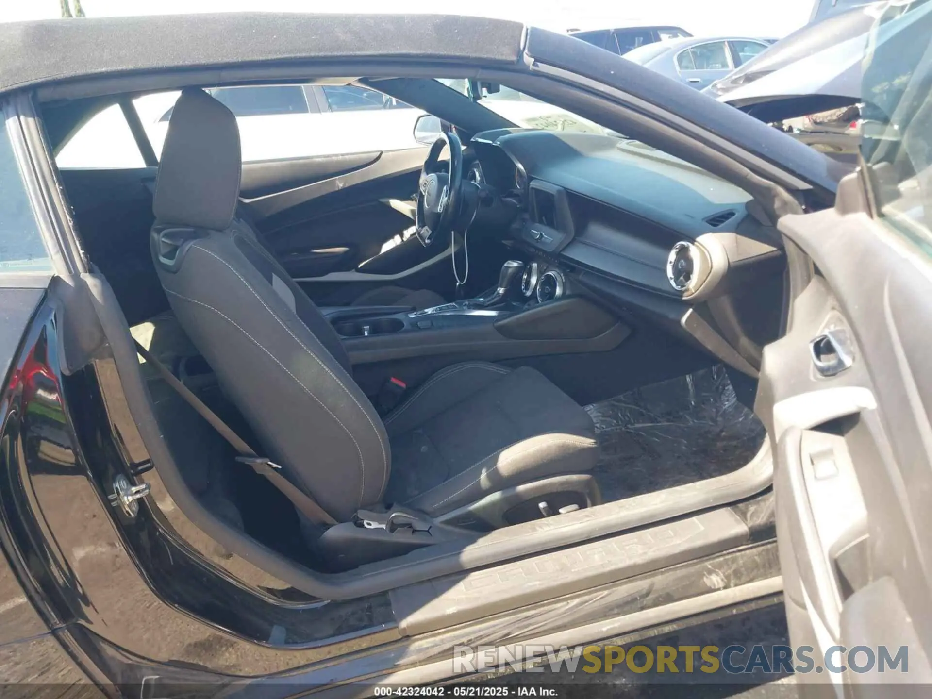 5 Photograph of a damaged car 1G1FB3DS0K0153684 CHEVROLET CAMARO 2019