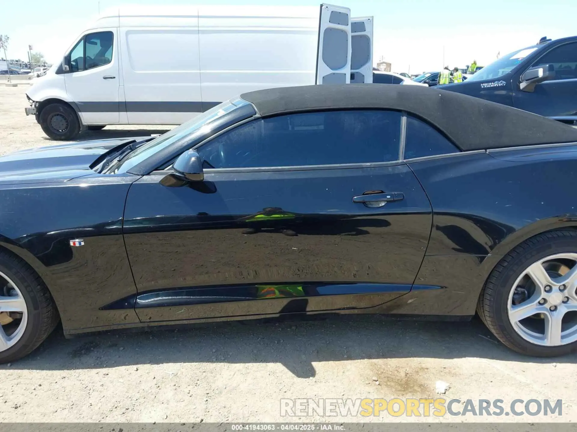 14 Photograph of a damaged car 1G1FB3DS3K0144784 CHEVROLET CAMARO 2019