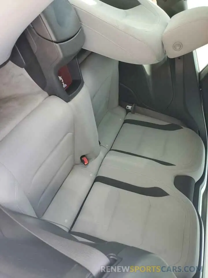10 Photograph of a damaged car 1G1FB3DS5K0151249 CHEVROLET CAMARO 2019