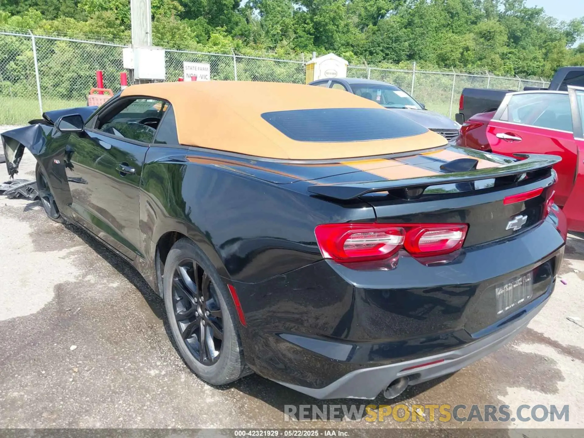 3 Photograph of a damaged car 1G1FB3DS6K0107096 CHEVROLET CAMARO 2019