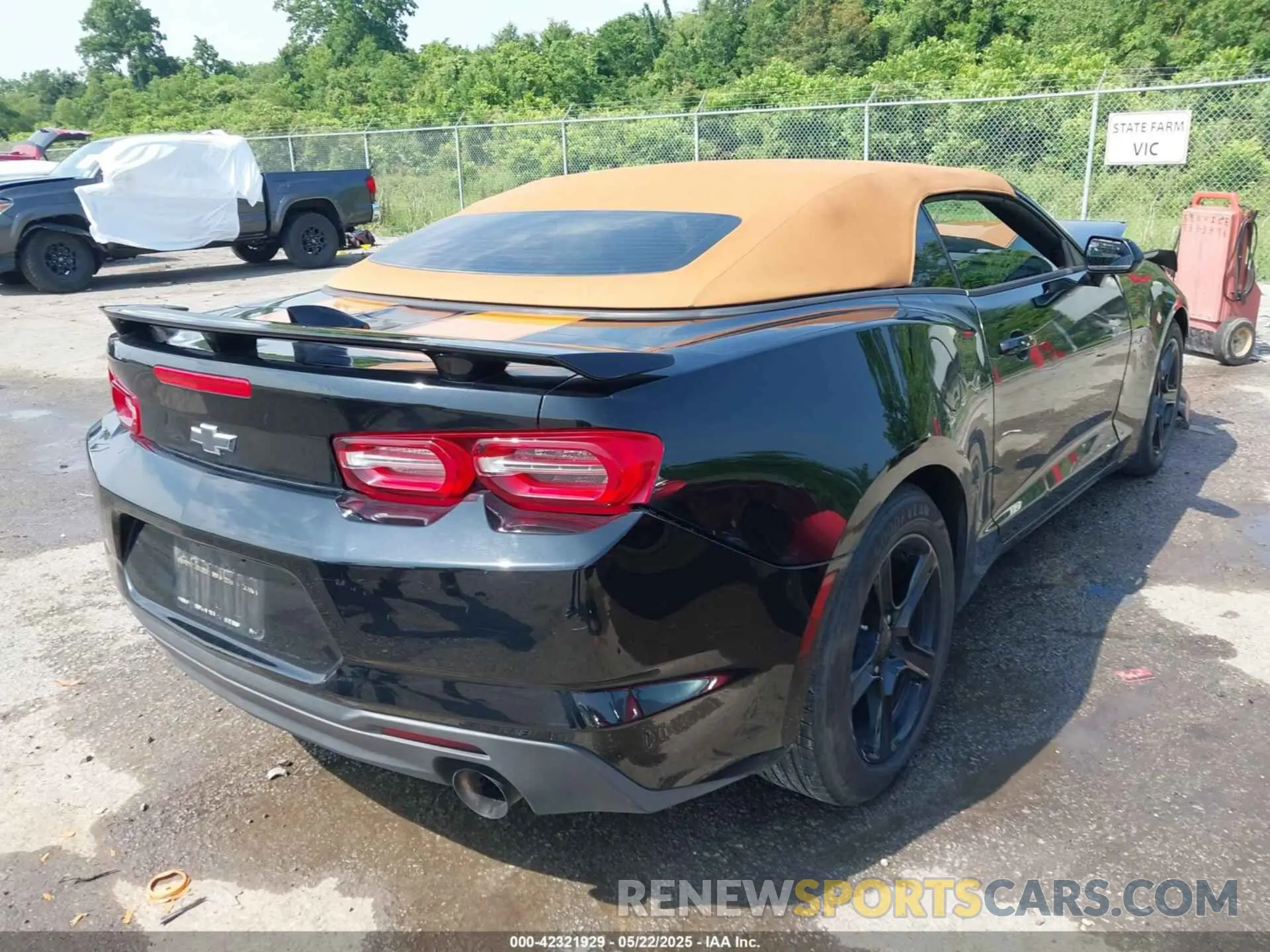 4 Photograph of a damaged car 1G1FB3DS6K0107096 CHEVROLET CAMARO 2019