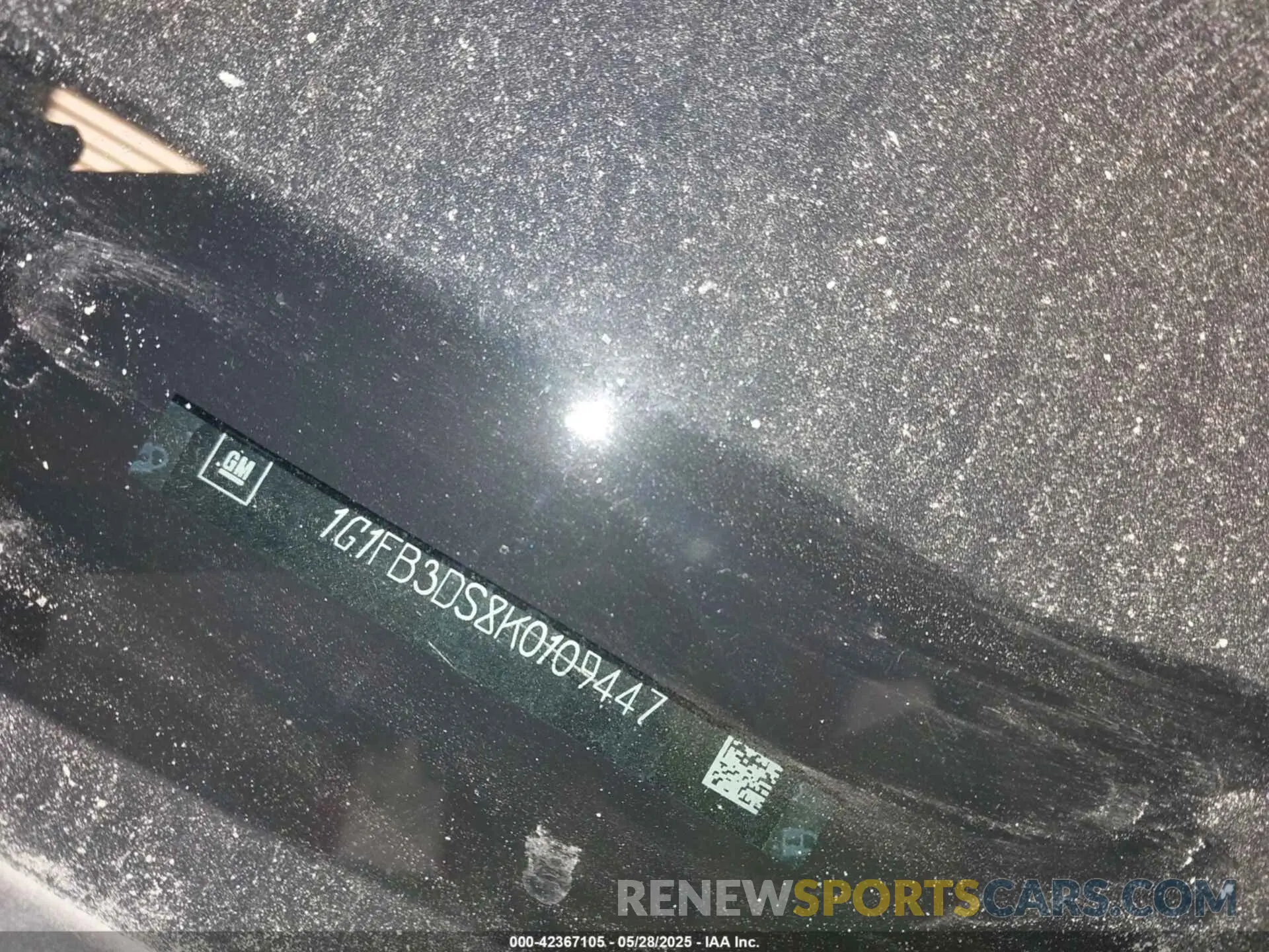 9 Photograph of a damaged car 1G1FB3DS8K0109447 CHEVROLET CAMARO 2019