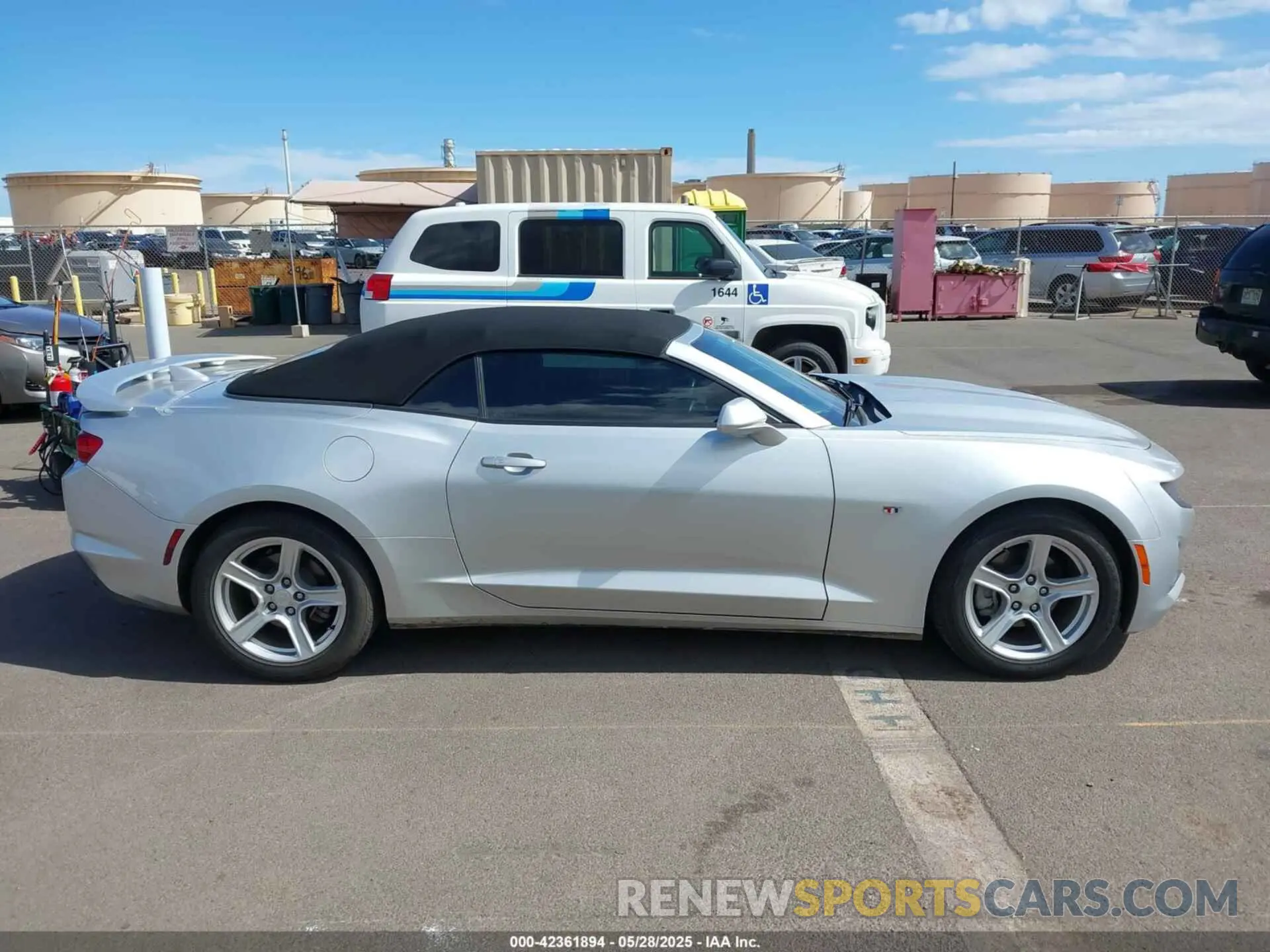 13 Photograph of a damaged car 1G1FB3DX3K0114129 CHEVROLET CAMARO 2019