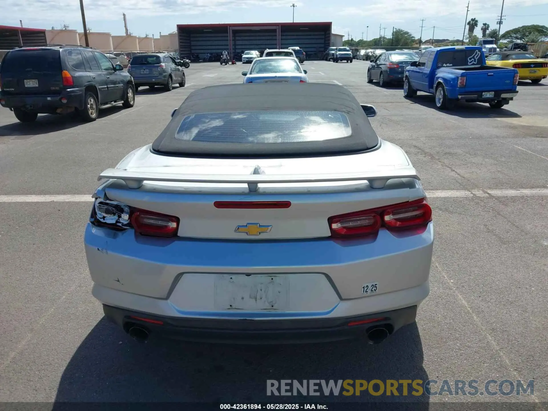 16 Photograph of a damaged car 1G1FB3DX3K0114129 CHEVROLET CAMARO 2019