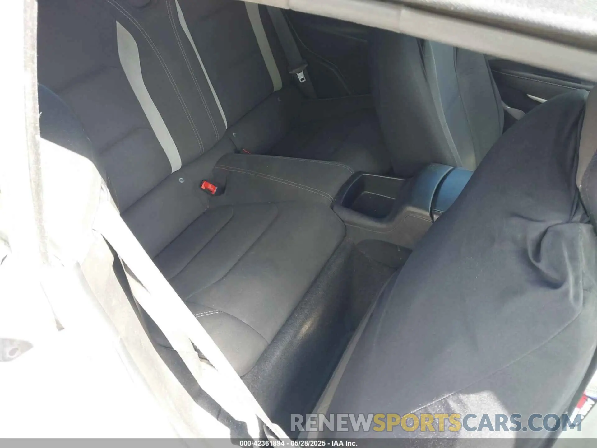 8 Photograph of a damaged car 1G1FB3DX3K0114129 CHEVROLET CAMARO 2019