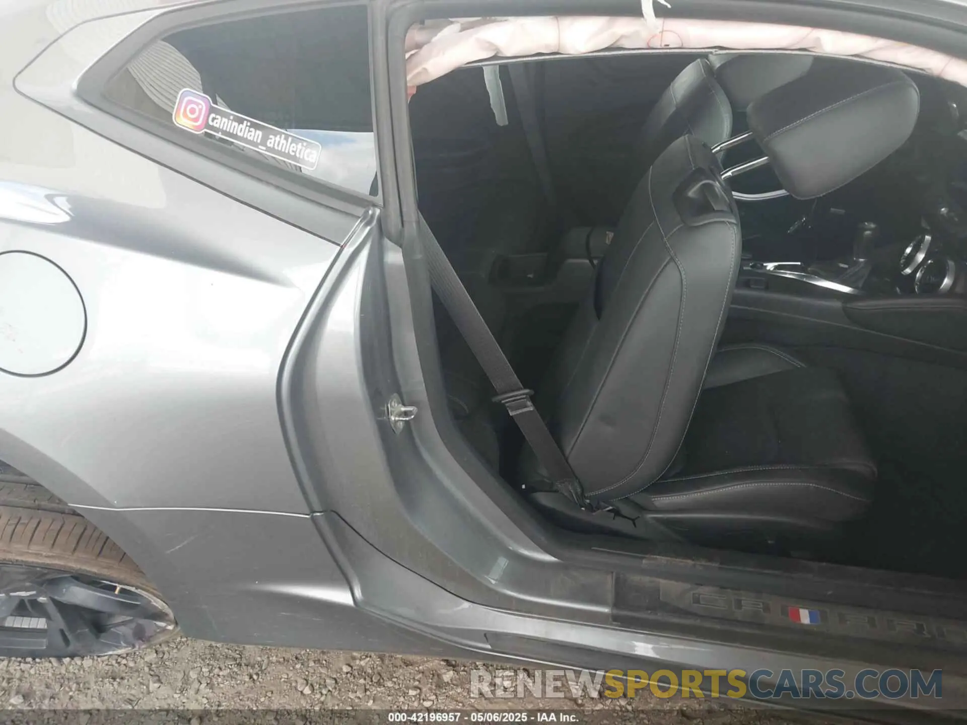 8 Photograph of a damaged car 1G1FC1RS5K0151813 CHEVROLET CAMARO 2019