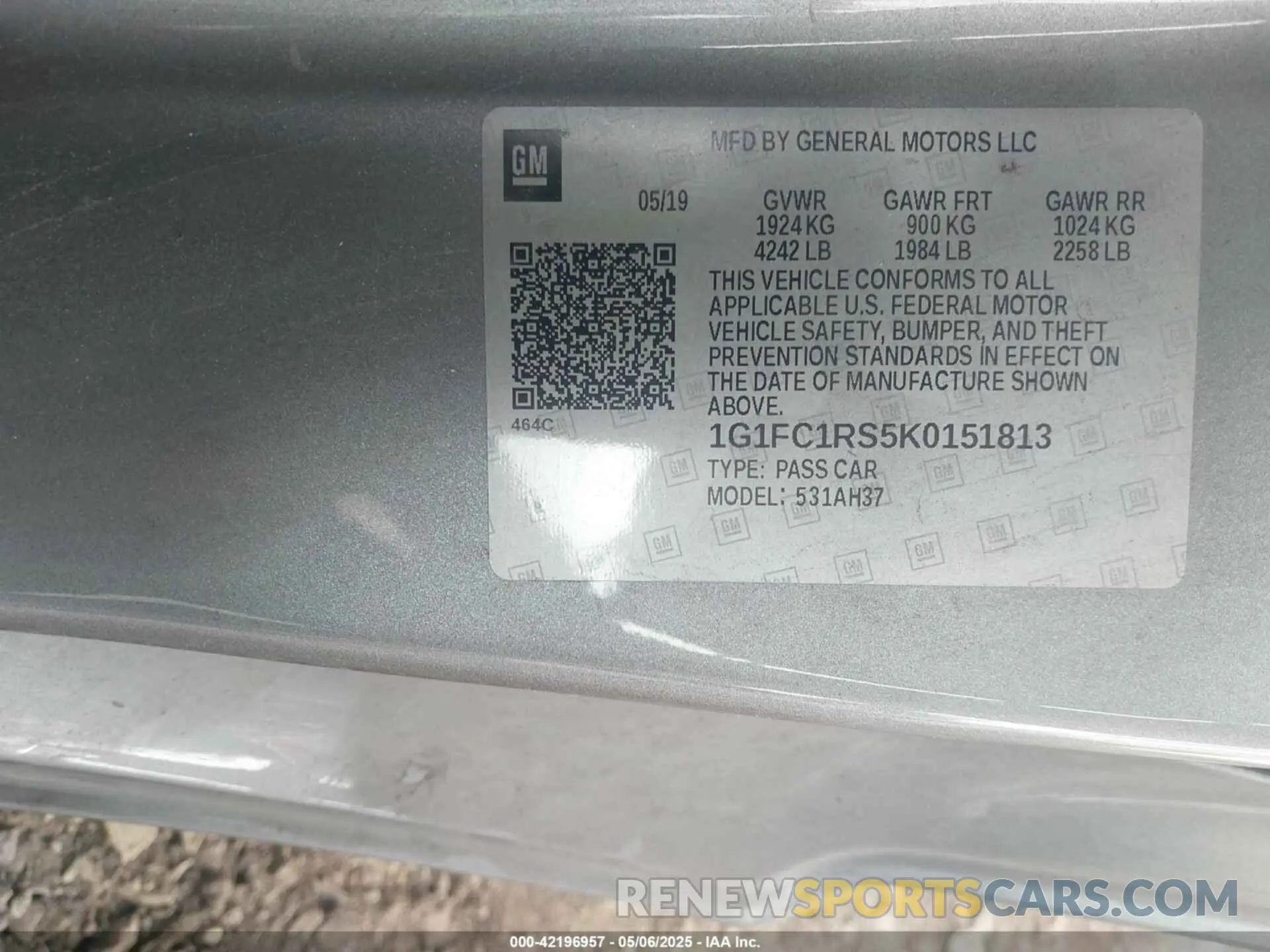 9 Photograph of a damaged car 1G1FC1RS5K0151813 CHEVROLET CAMARO 2019