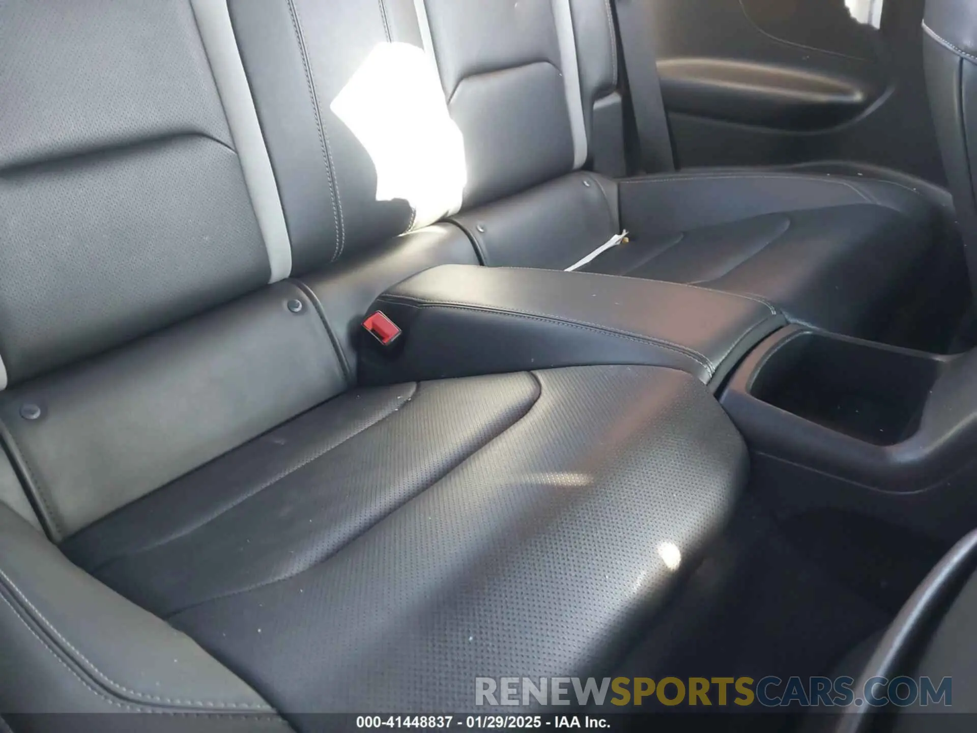 8 Photograph of a damaged car 1G1FC1RX8K0127503 CHEVROLET CAMARO 2019