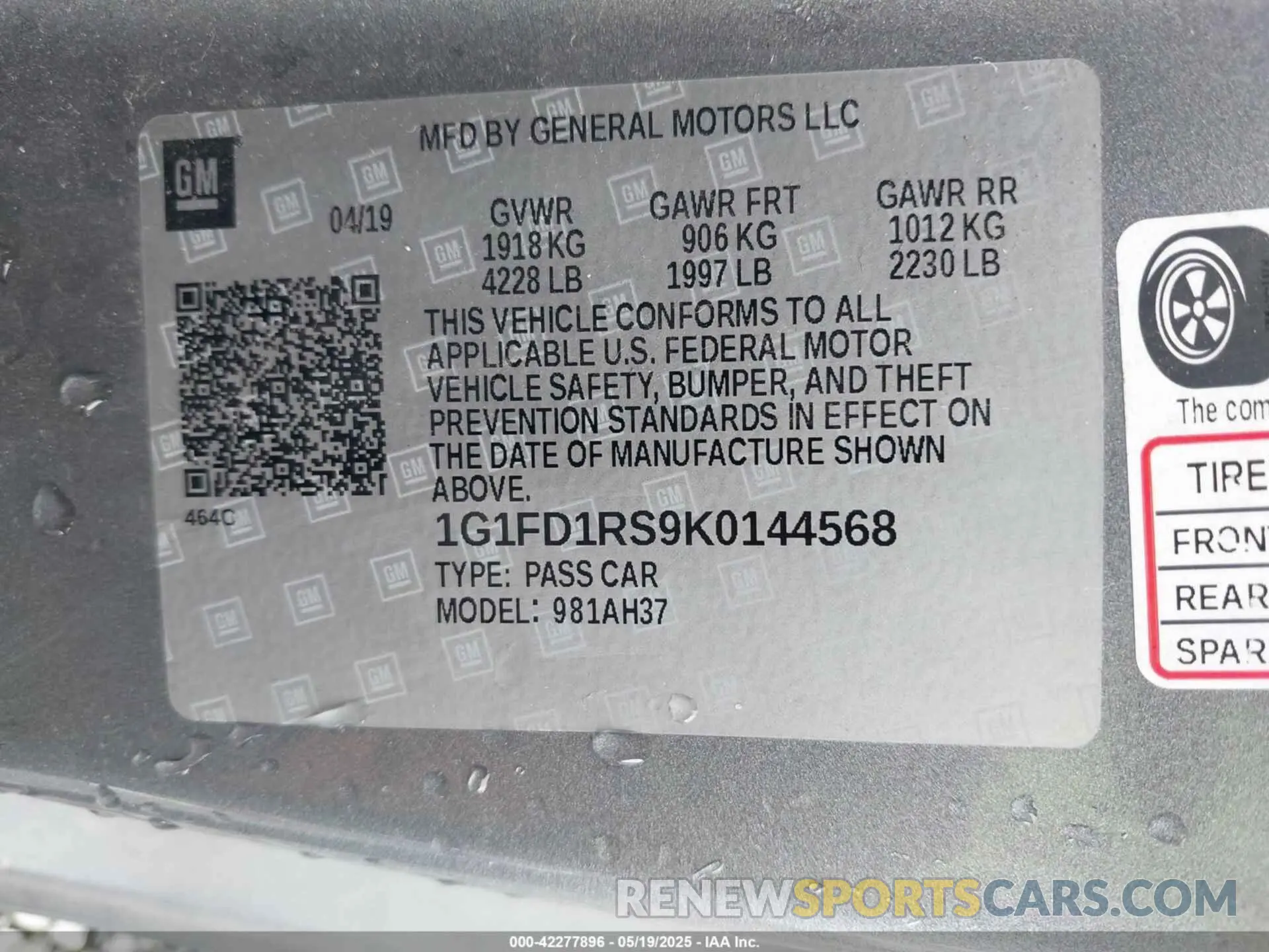 9 Photograph of a damaged car 1G1FD1RS9K0144568 CHEVROLET CAMARO 2019